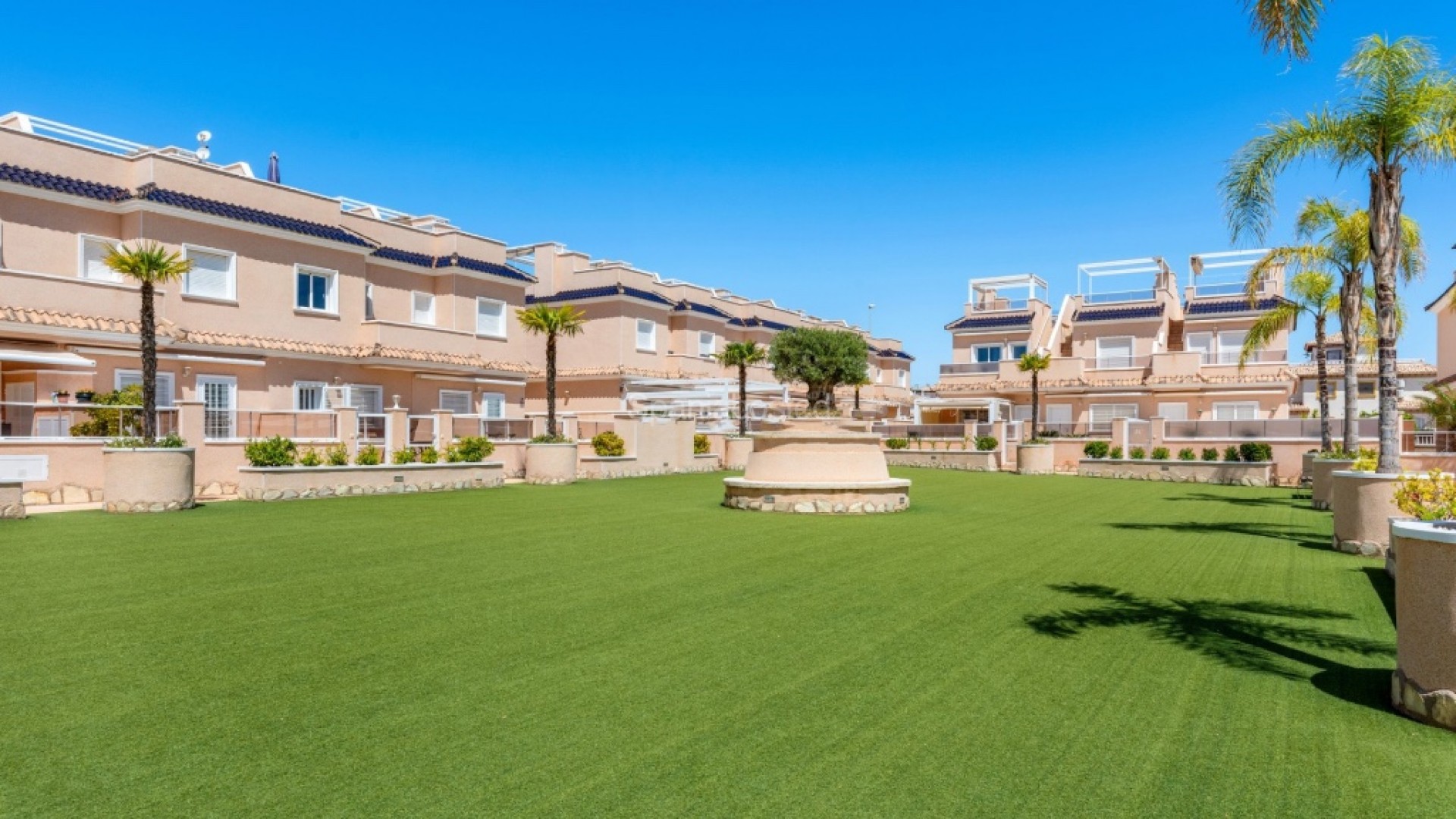 Resale - Townhouse -
Cabo Roig - Lomas de Cabo Roig