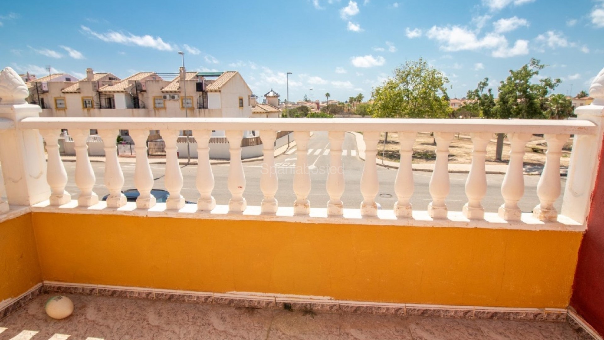 Resale - Townhouse -
Cabo Roig