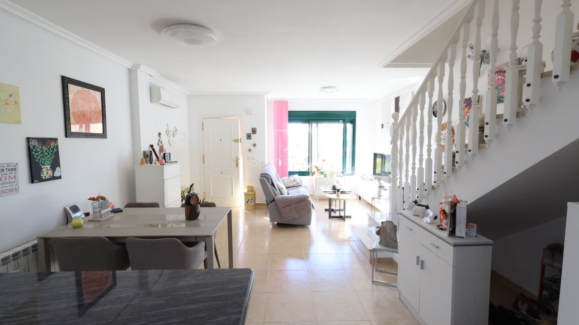 Resale - Townhouse -
Campoamor