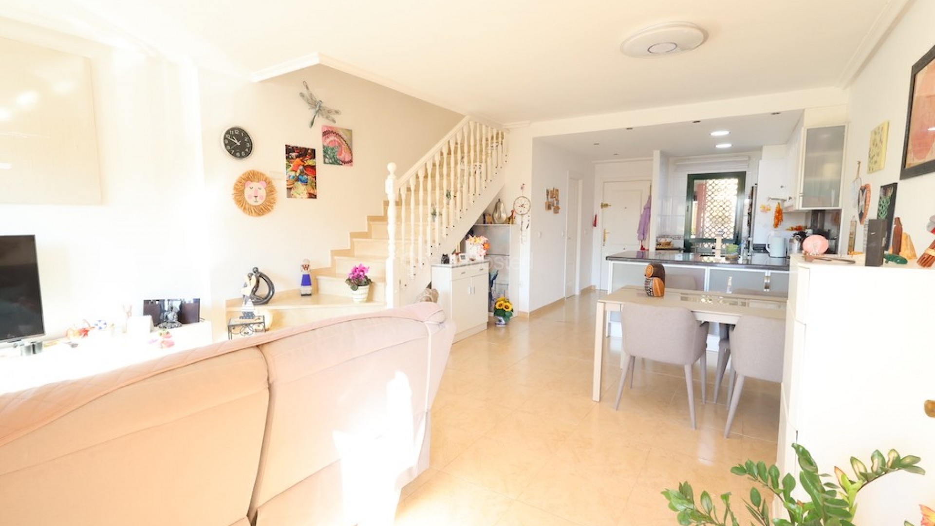 Resale - Townhouse -
Campoamor