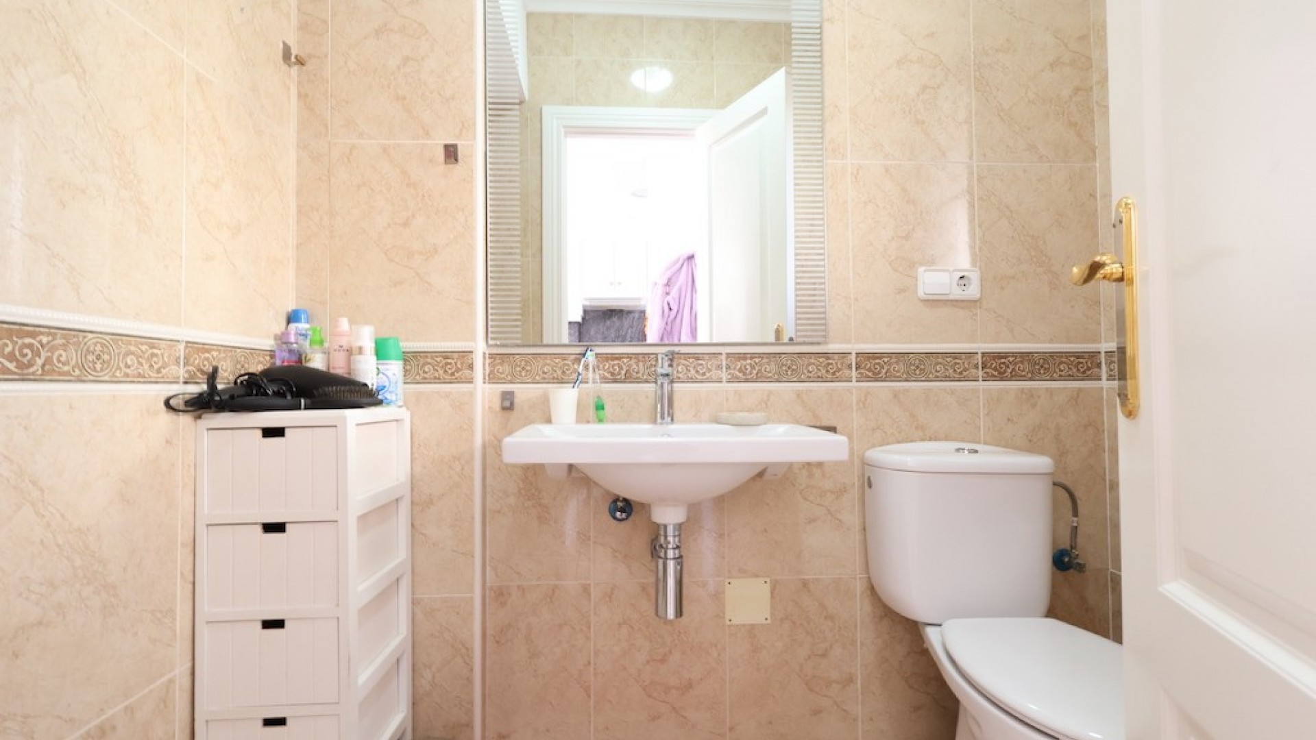 Resale - Townhouse -
Campoamor