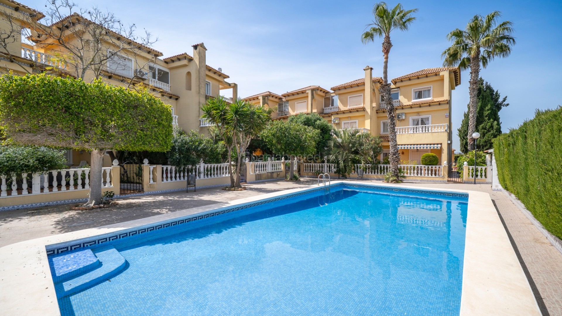 Resale - Townhouse -
Guardamar del Segura