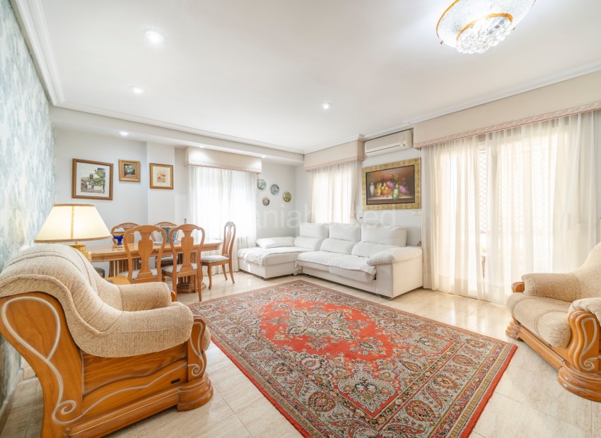 Resale - Townhouse -
Guardamar del Segura