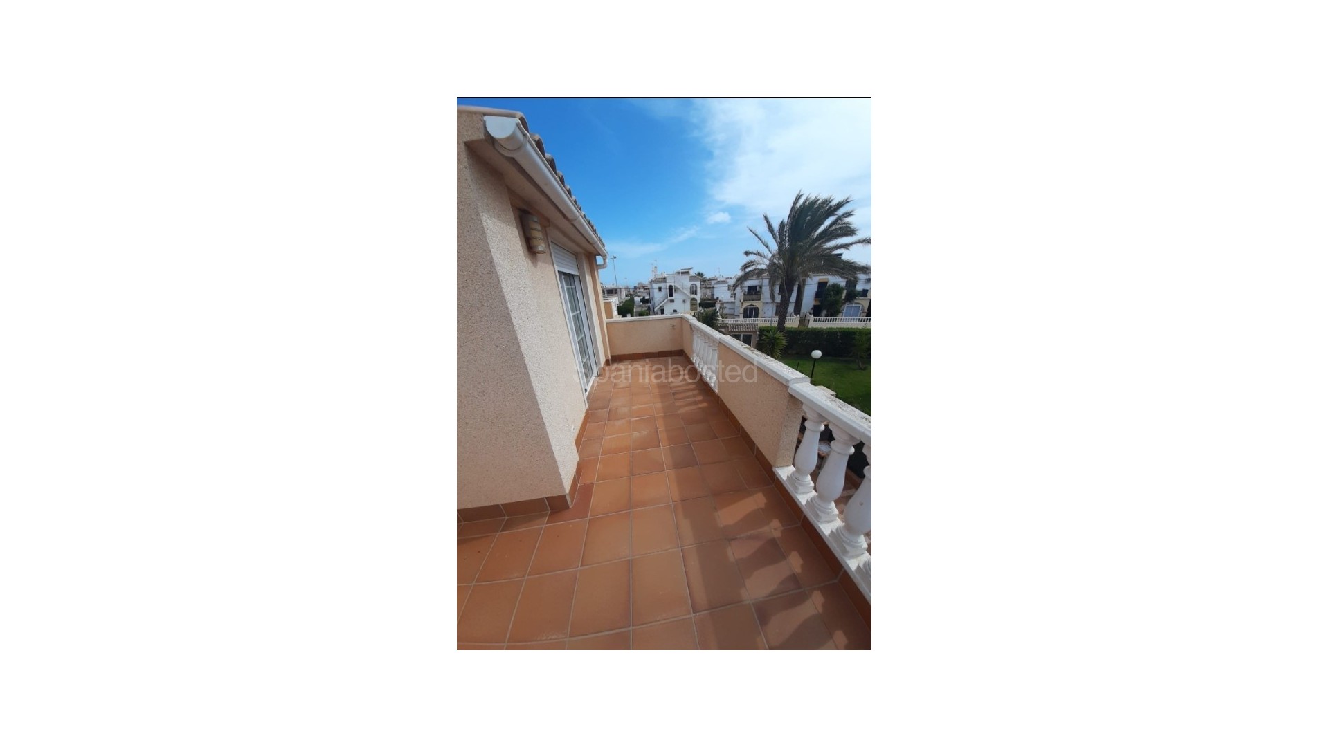 Resale - Townhouse -
La Mata