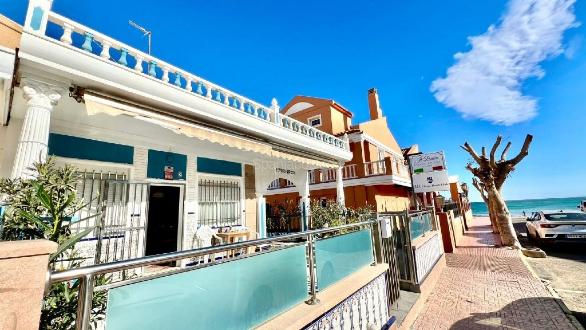 Resale - Townhouse -
La Mata