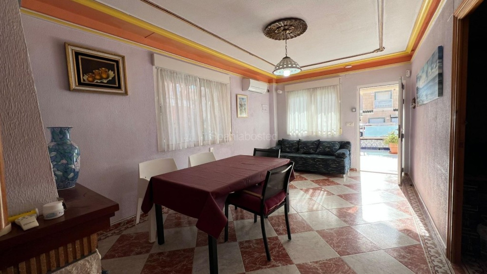 Resale - Townhouse -
La Mata