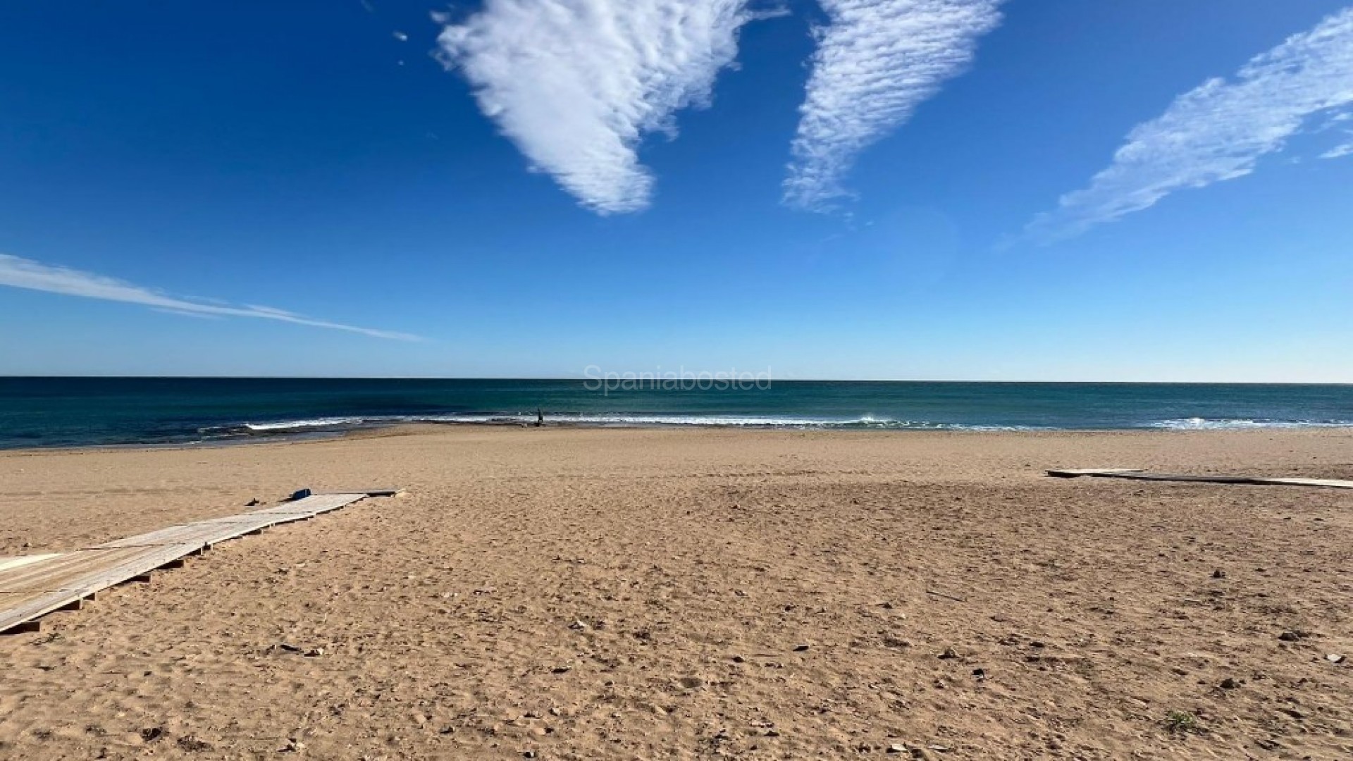 Resale - Townhouse -
La Mata