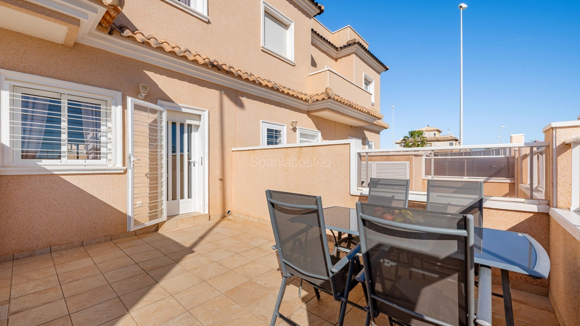 Resale - Townhouse -
Lomas de Cabo Roig