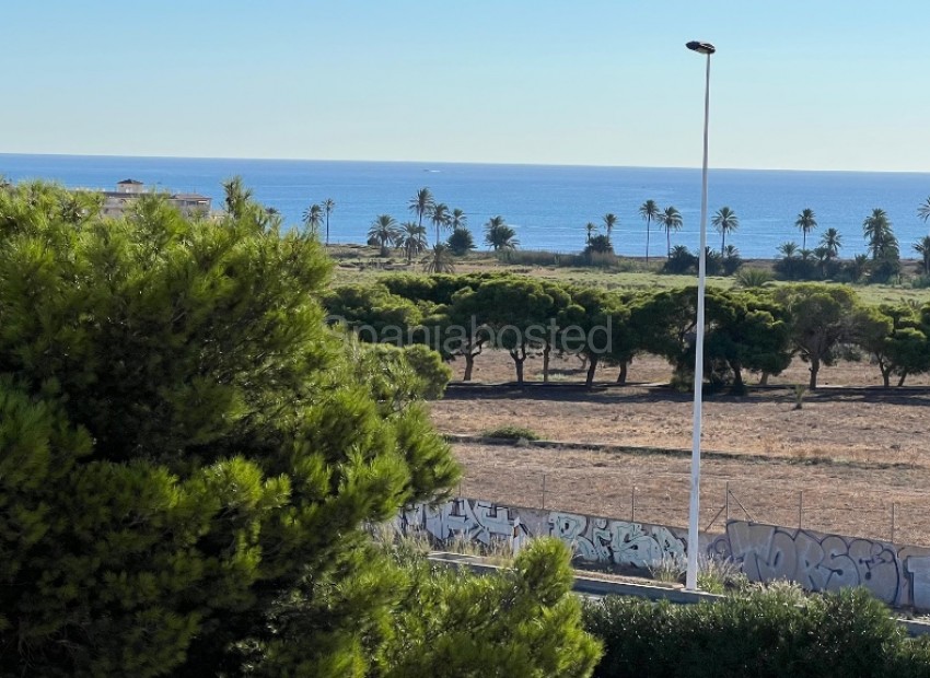 Resale - Townhouse -
Los Altos