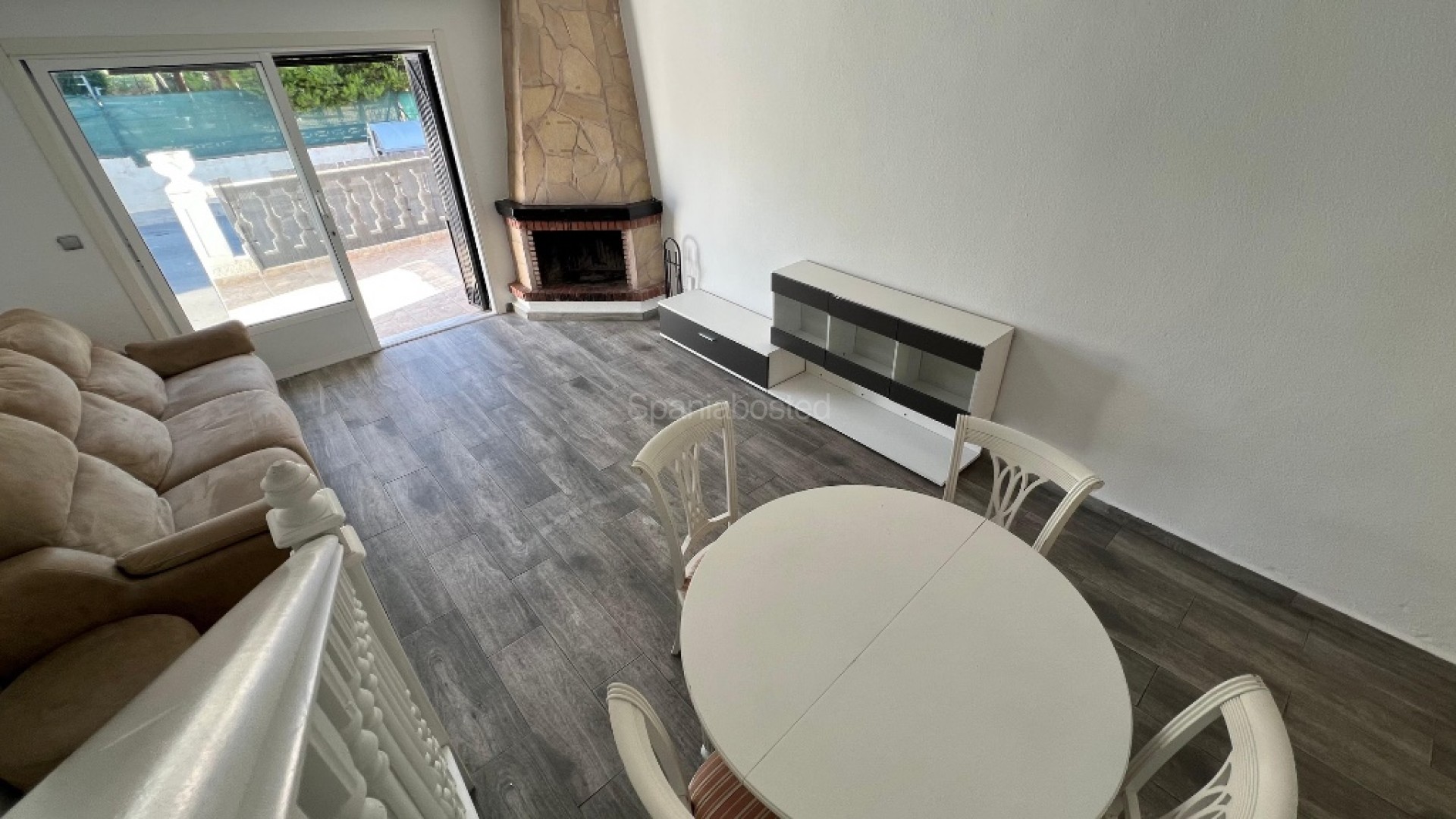 Resale - Townhouse -
Los Altos