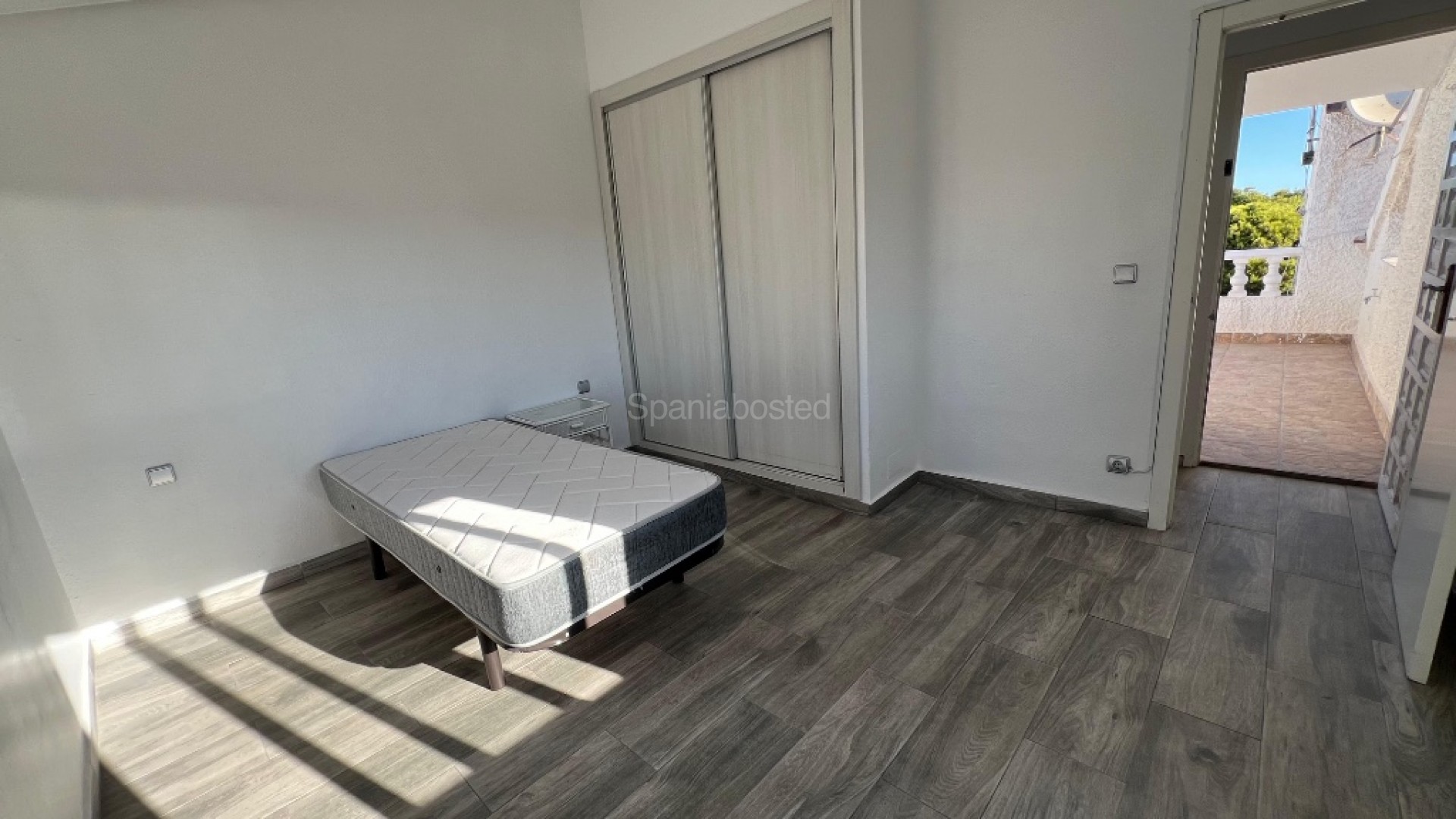 Resale - Townhouse -
Los Altos