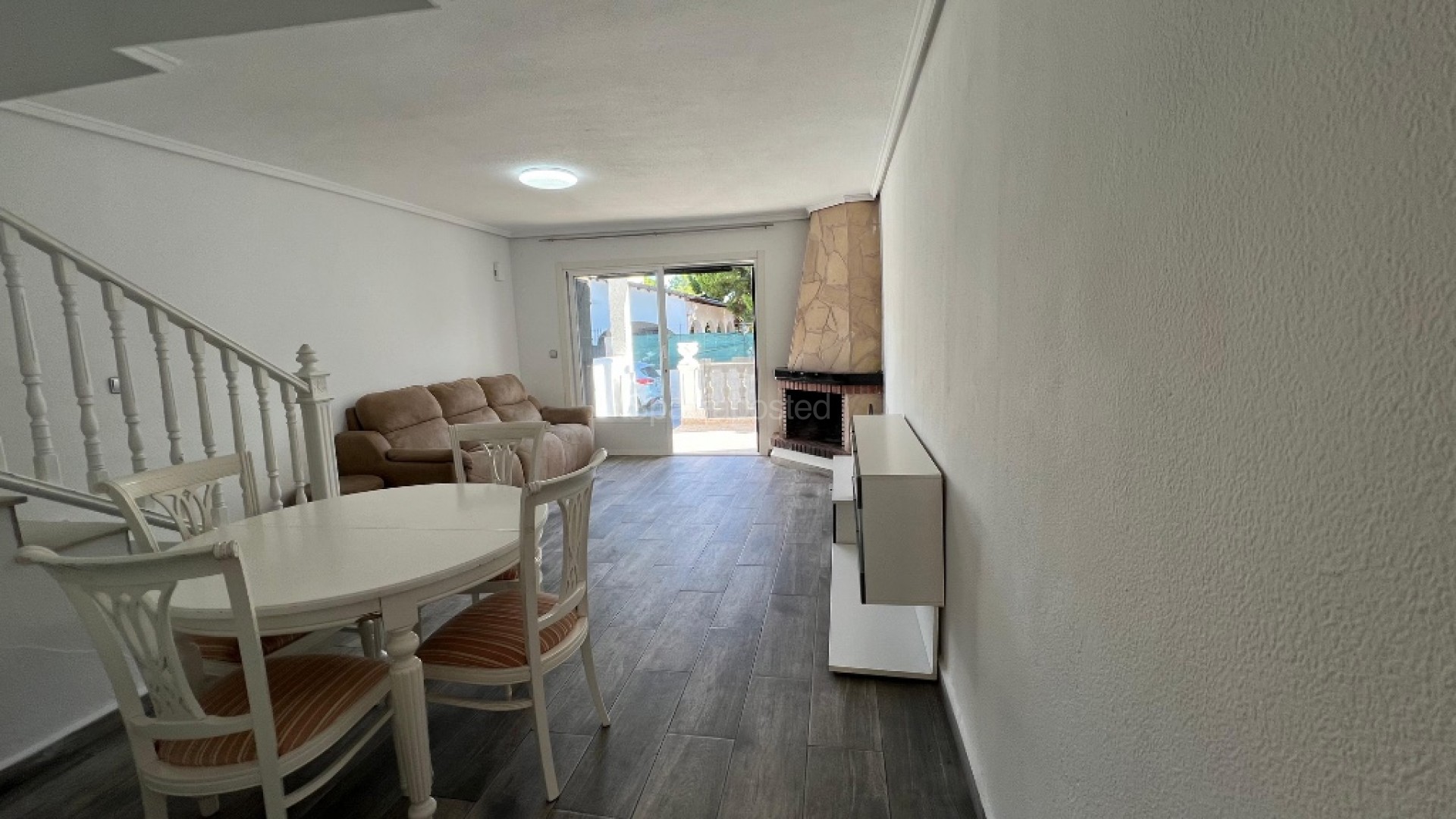 Resale - Townhouse -
Los Altos