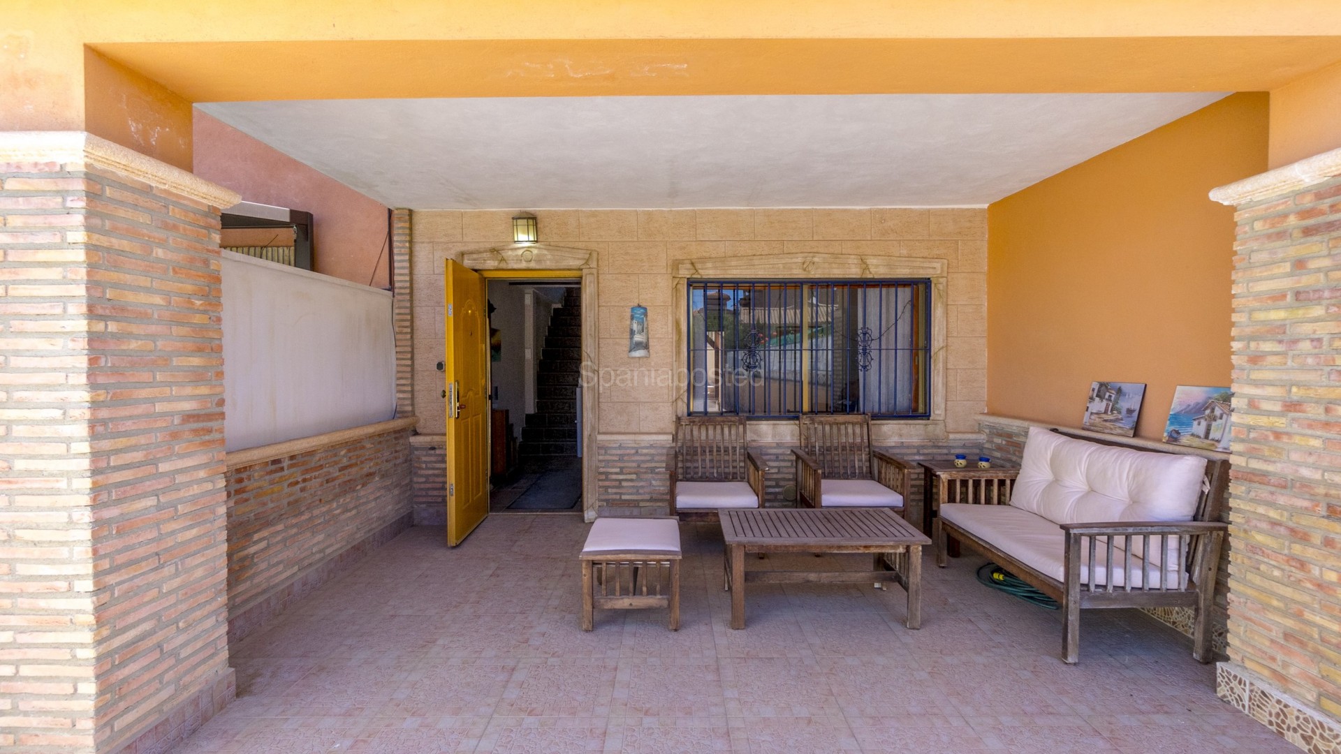 Resale - Townhouse -
Los Balcones - Los Altos del Edén - Los Balcones