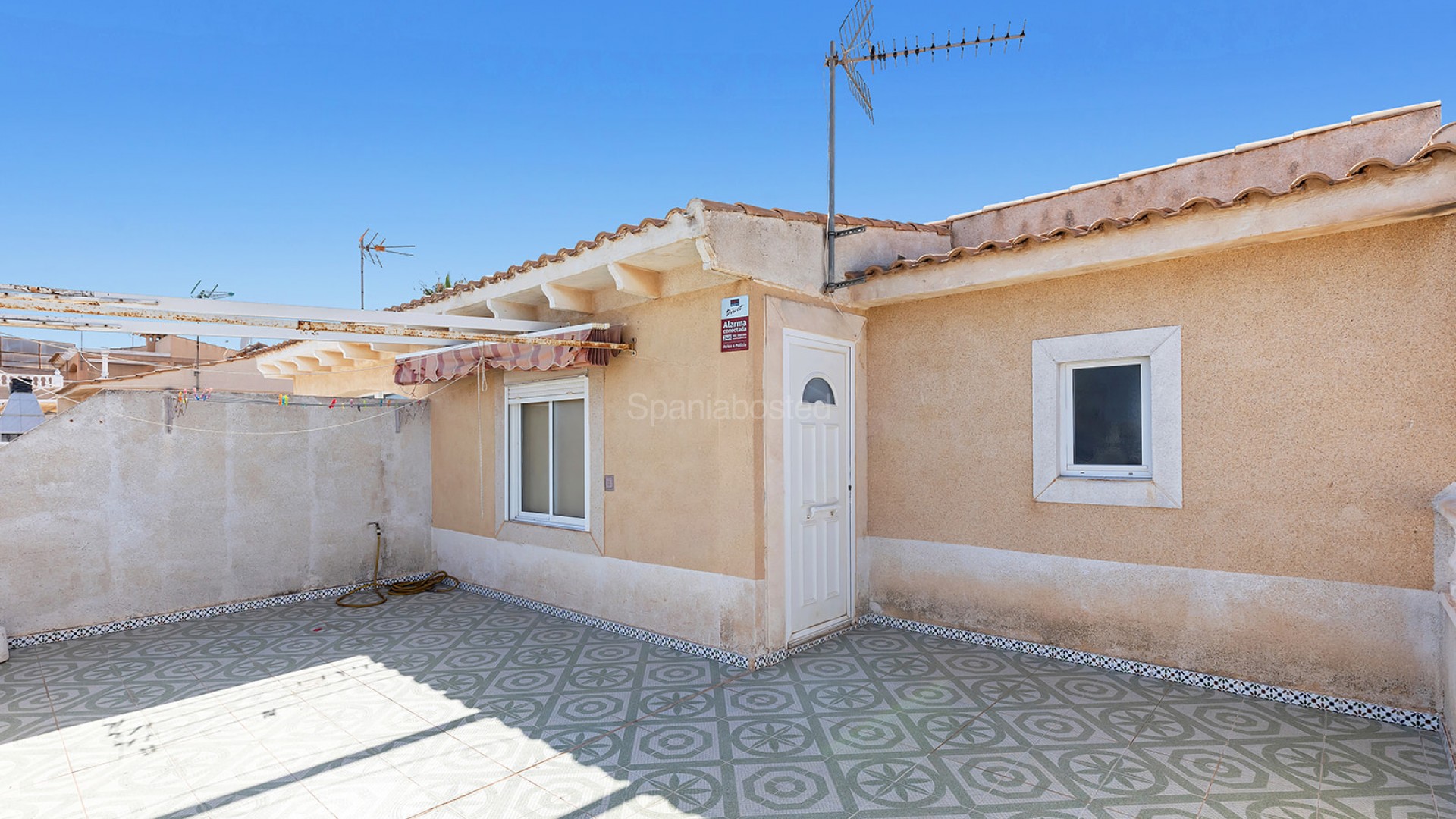 Resale - Townhouse -
Los Balcones - Los Altos del Edén - Los Balcones