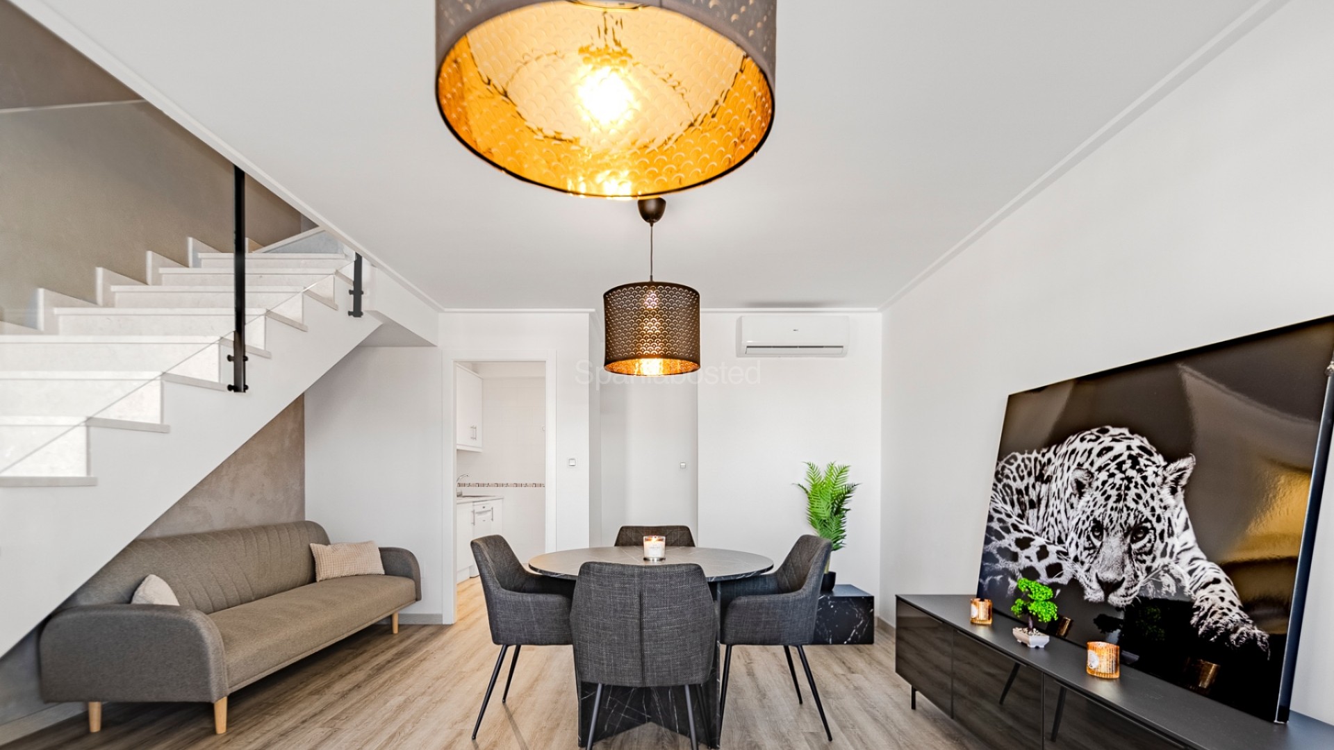 Resale - Townhouse -
Los Balcones