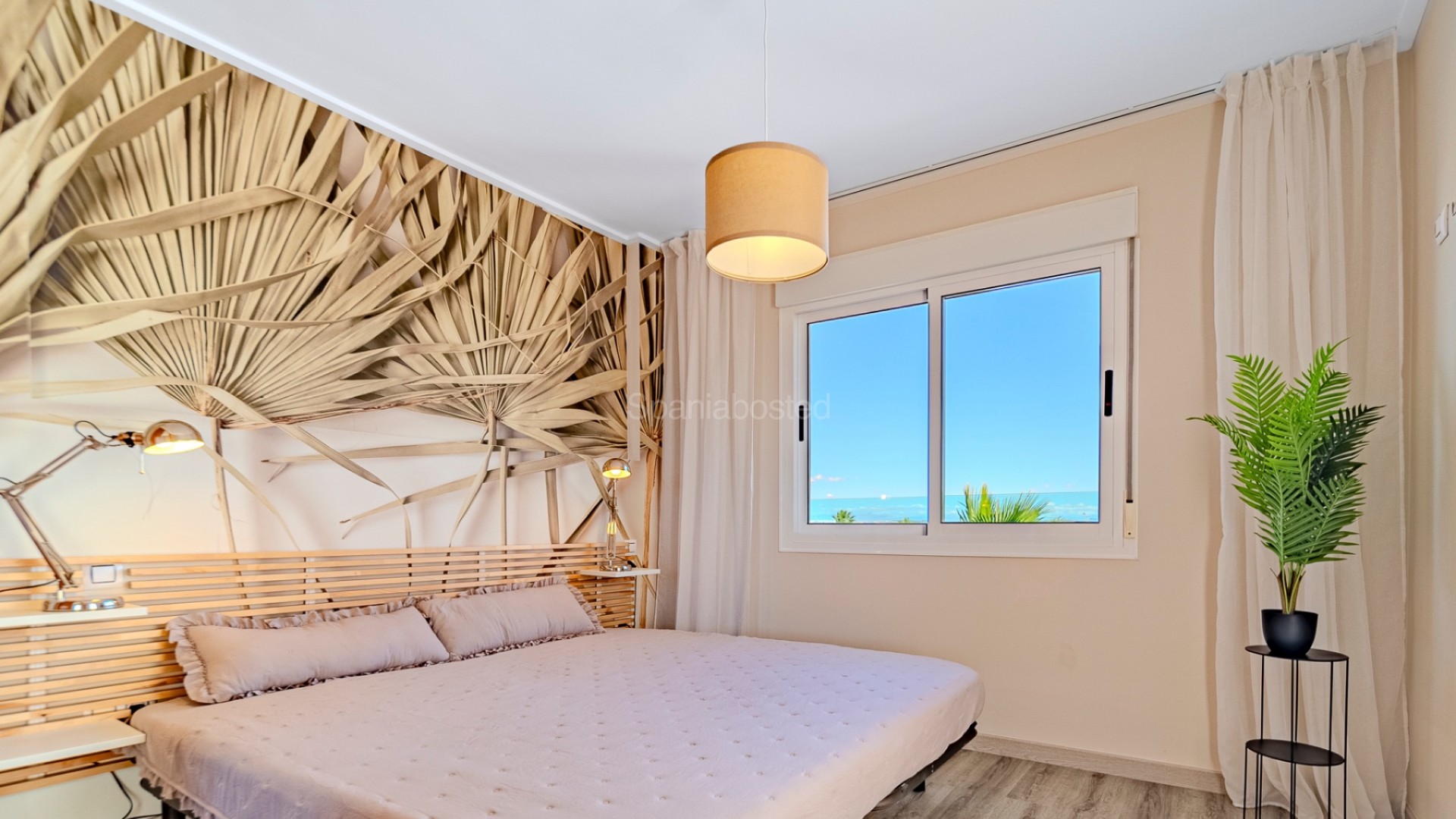 Resale - Townhouse -
Los Balcones