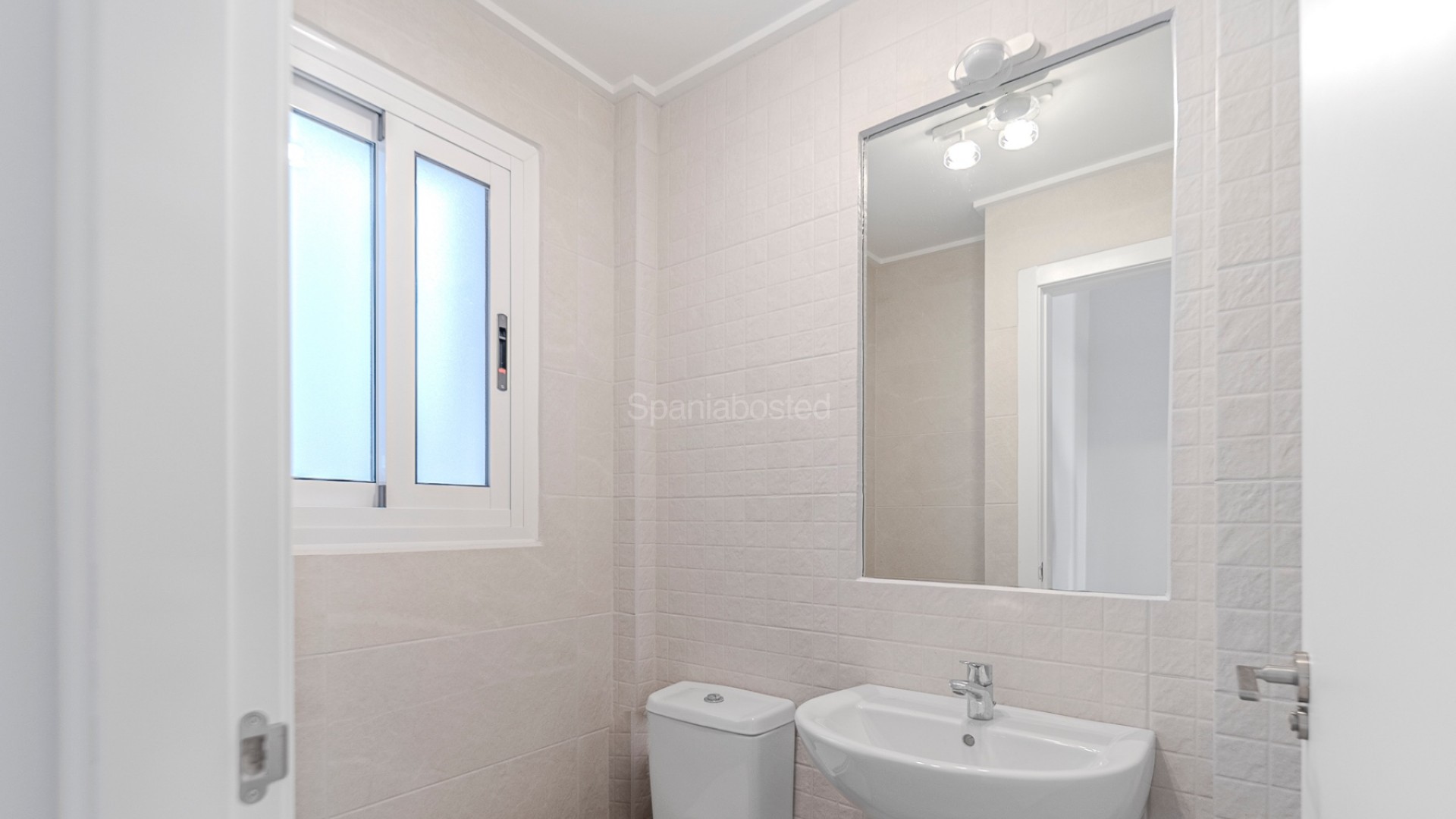 Resale - Townhouse -
Los Balcones