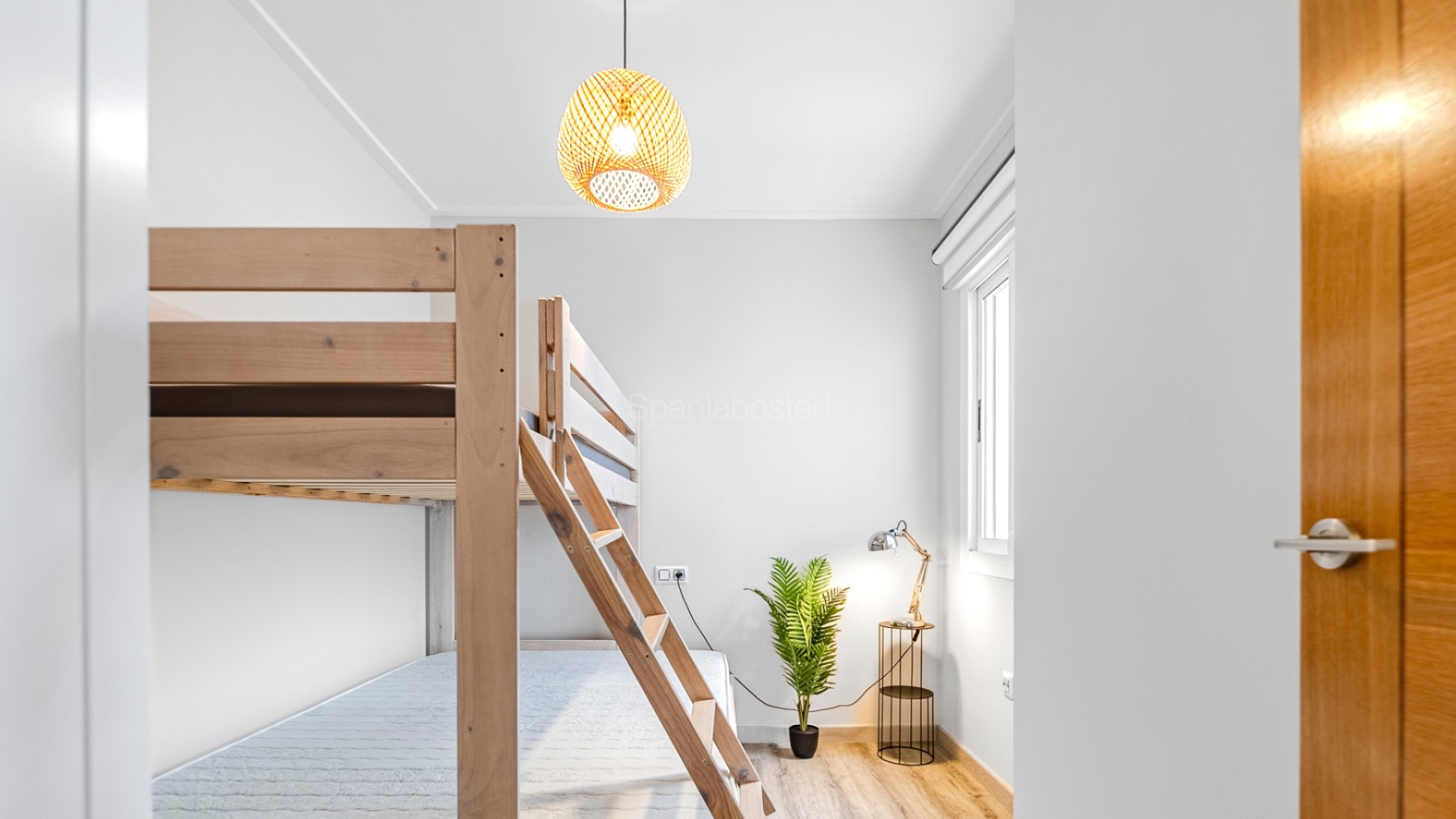 Resale - Townhouse -
Los Balcones