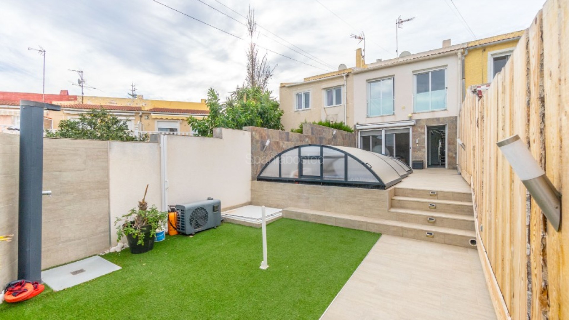 Resale - Townhouse -
Los Balcones