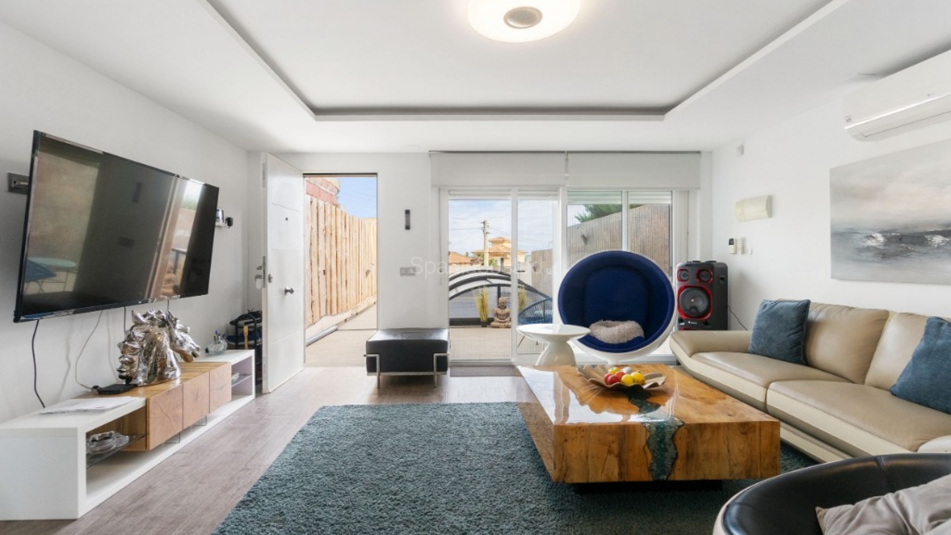 Resale - Townhouse -
Los Balcones