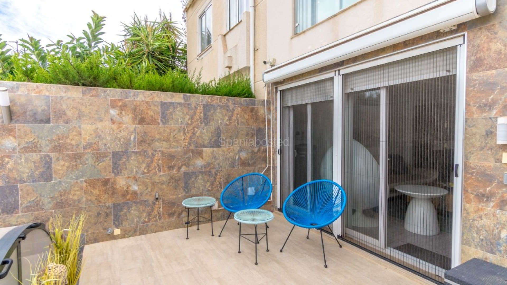 Resale - Townhouse -
Los Balcones