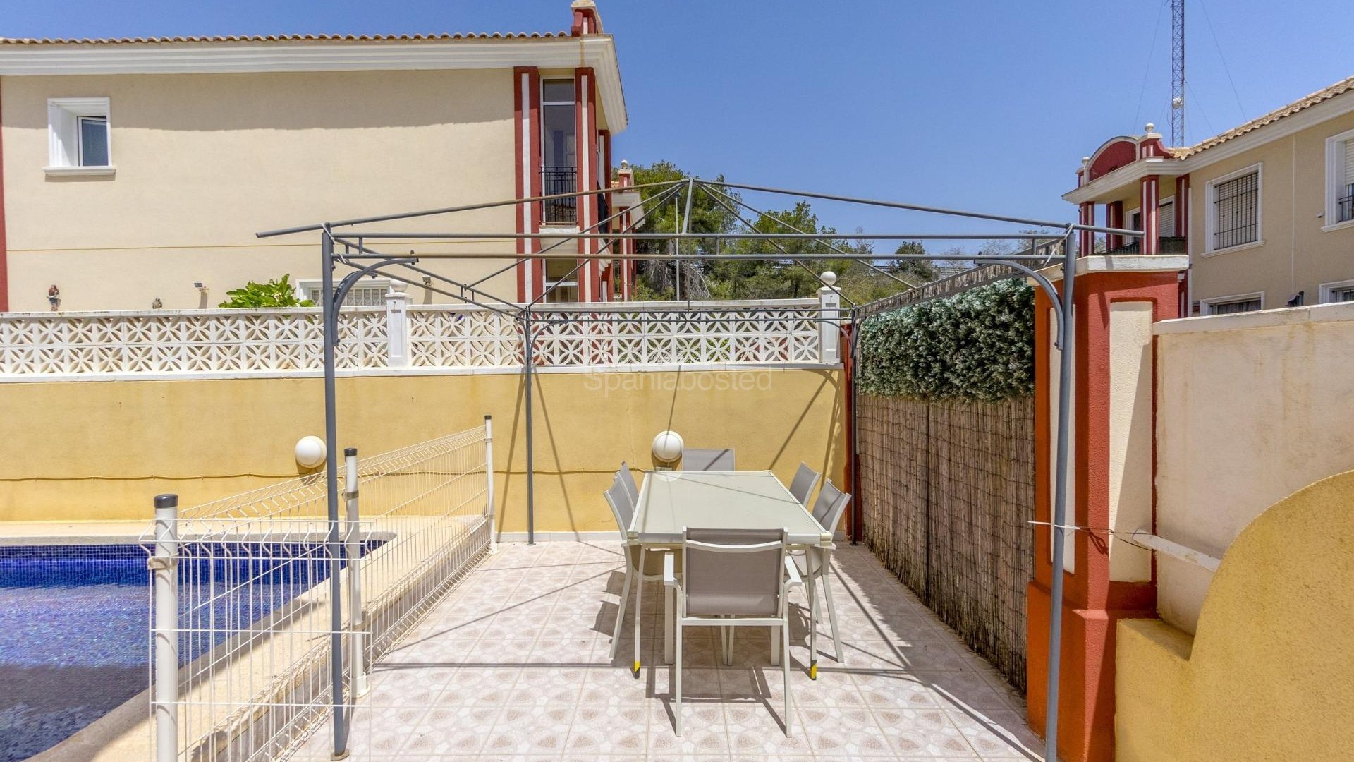 Resale - Townhouse -
Orihuela Costa - Campoamor