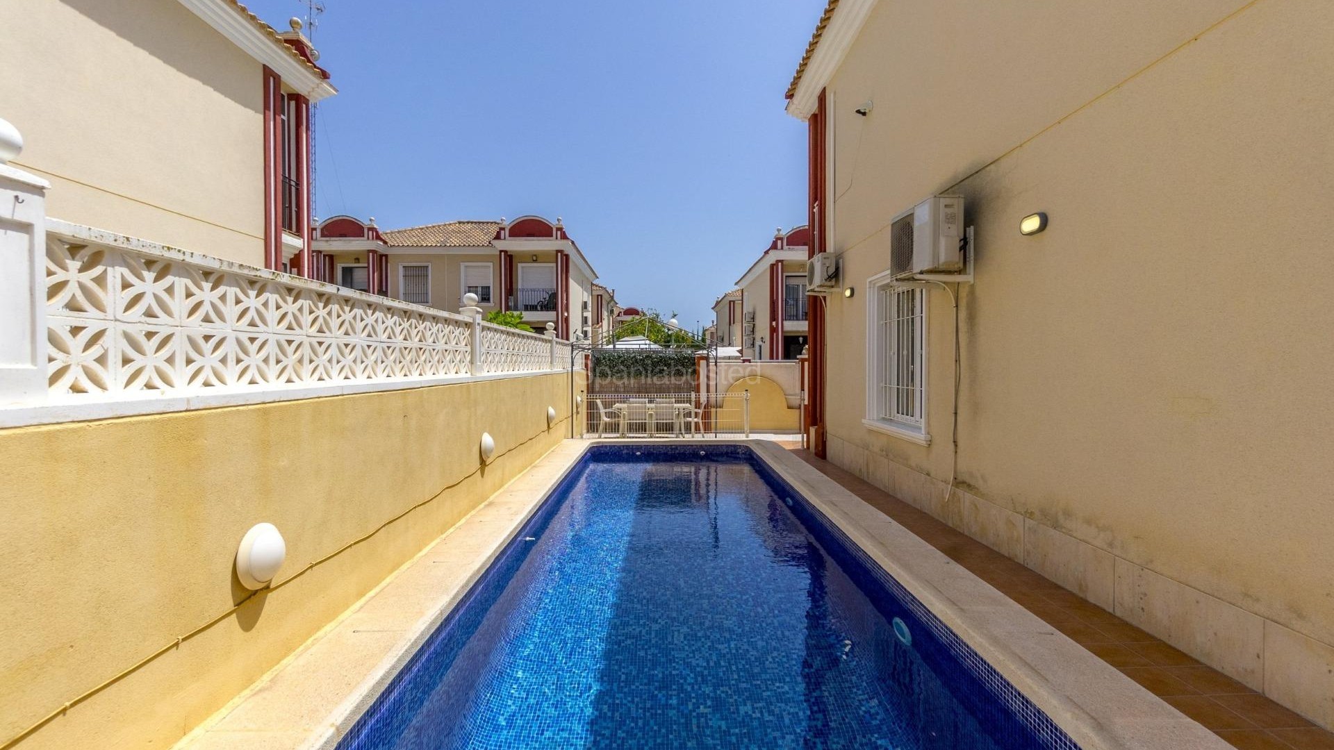 Resale - Townhouse -
Orihuela Costa - Campoamor