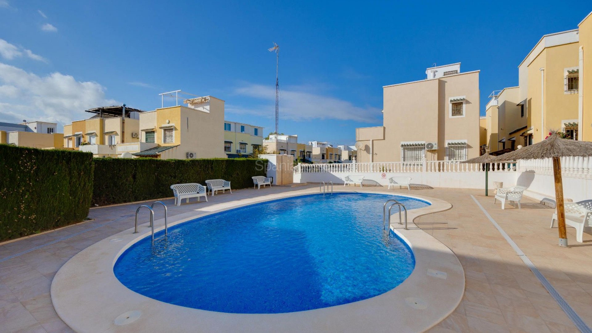 Resale - Townhouse -
Orihuela-Costa - Los Altos