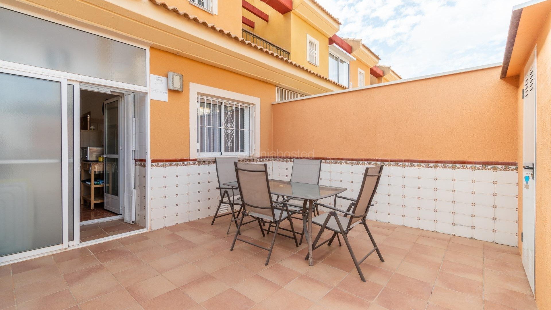 Resale - Townhouse -
Orihuela Costa - Los Dolses