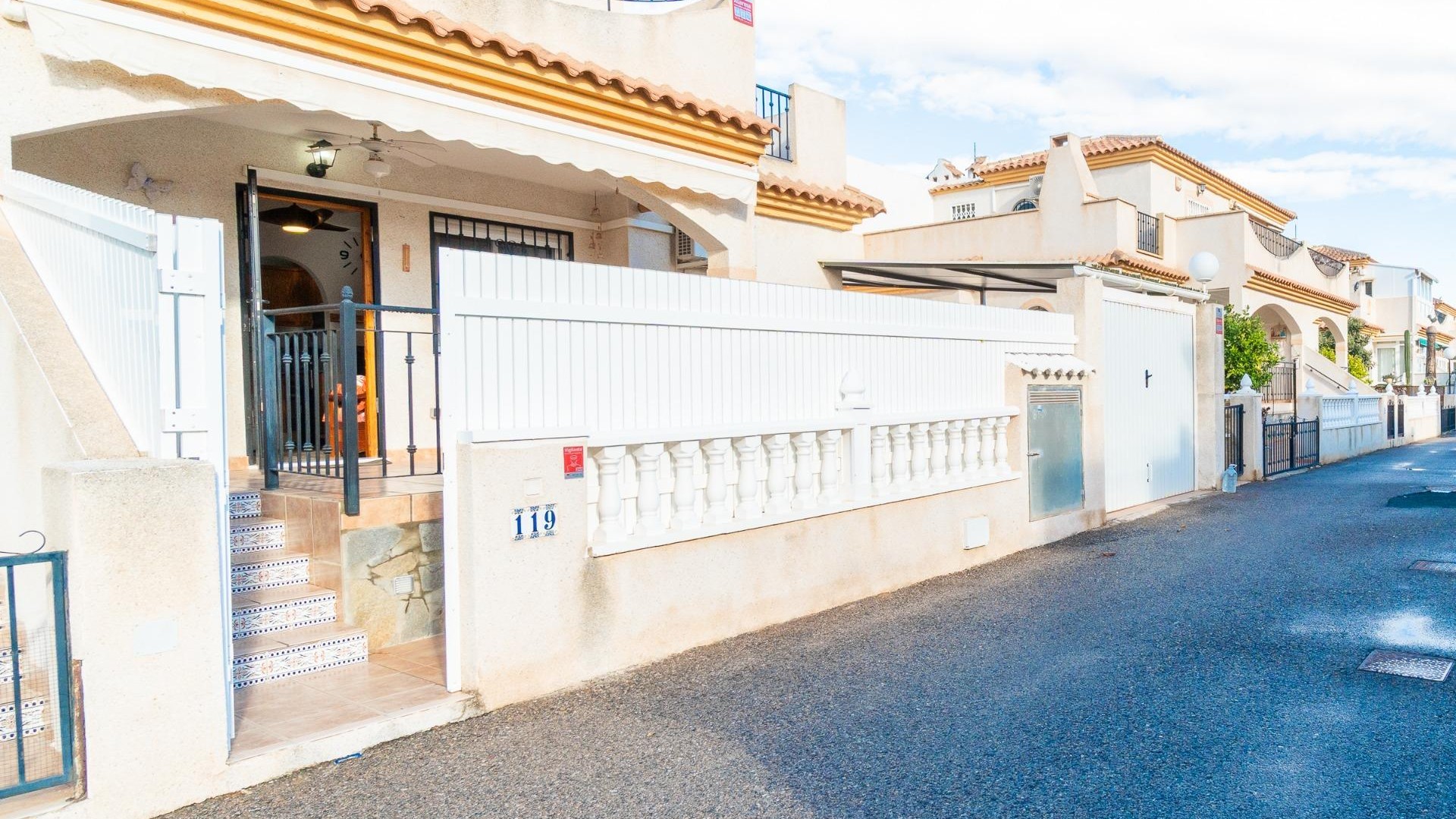 Resale - Townhouse -
Orihuela Costa - Playa Flamenca