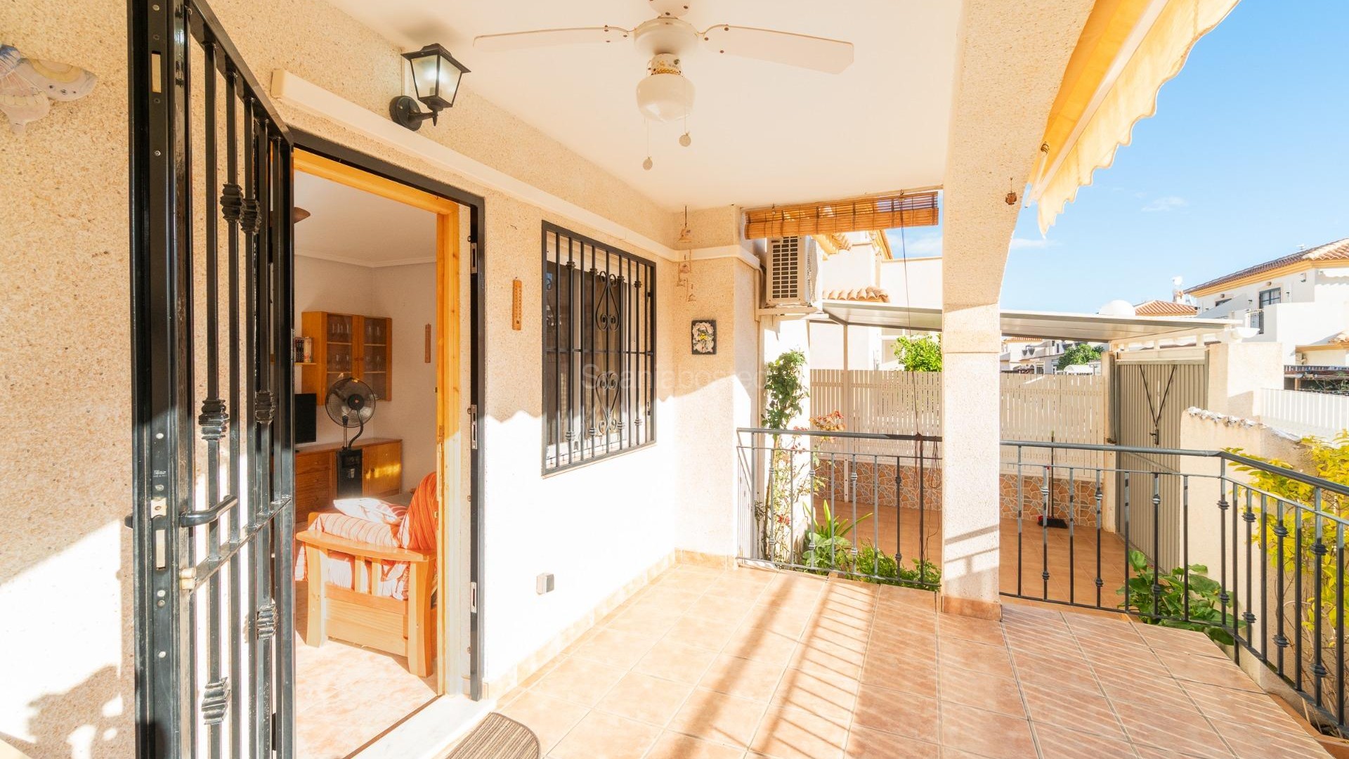 Resale - Townhouse -
Orihuela Costa - Playa Flamenca