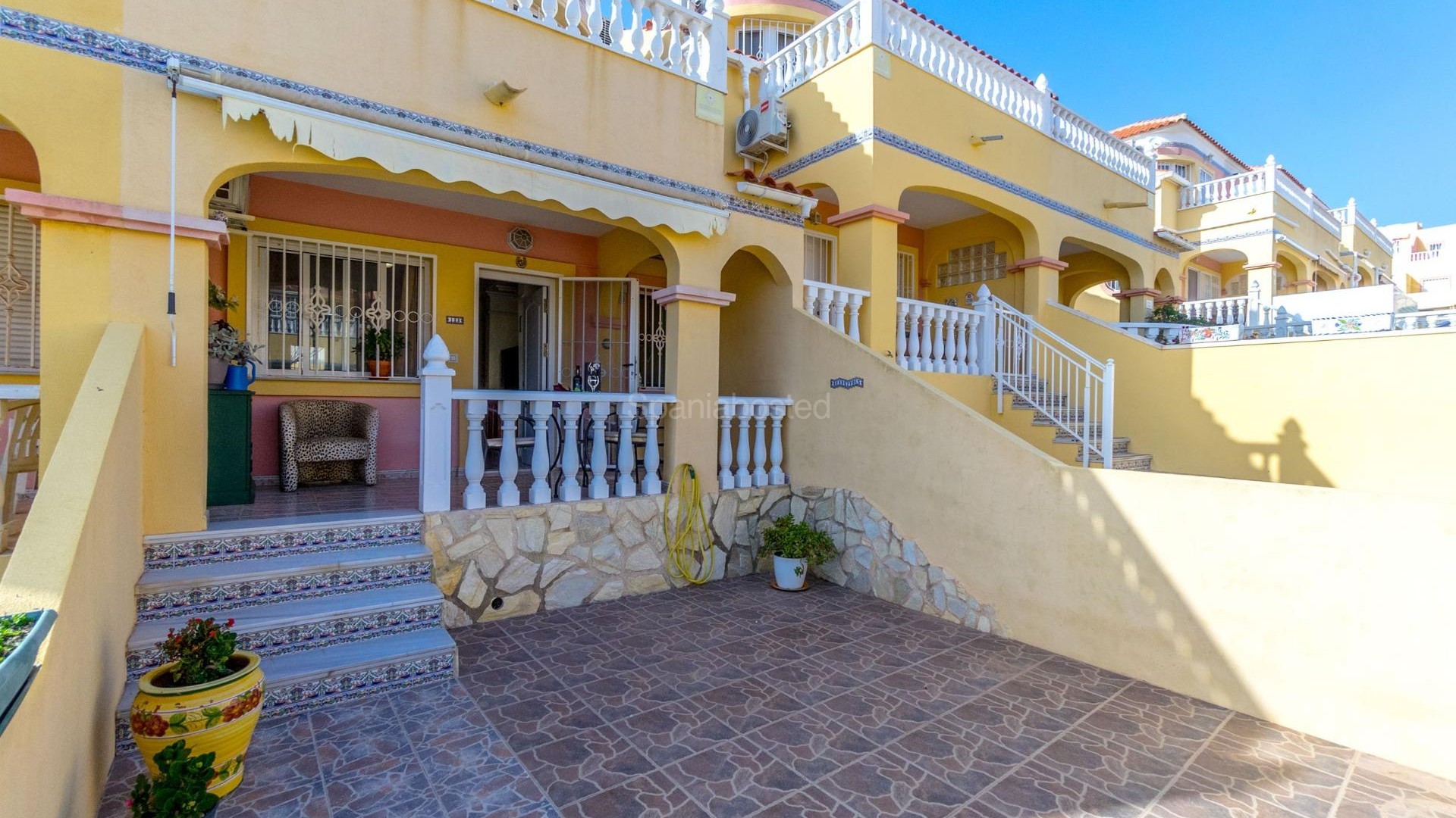 Resale - Townhouse -
Orihuela Costa - Villamartin