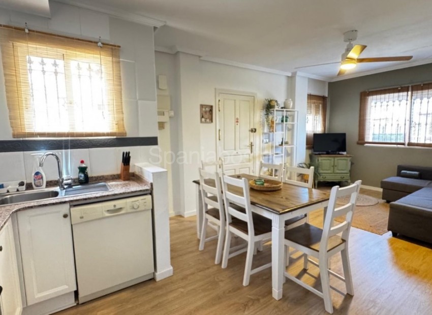 Resale - Townhouse -
Orihuela Costa - Villamartin