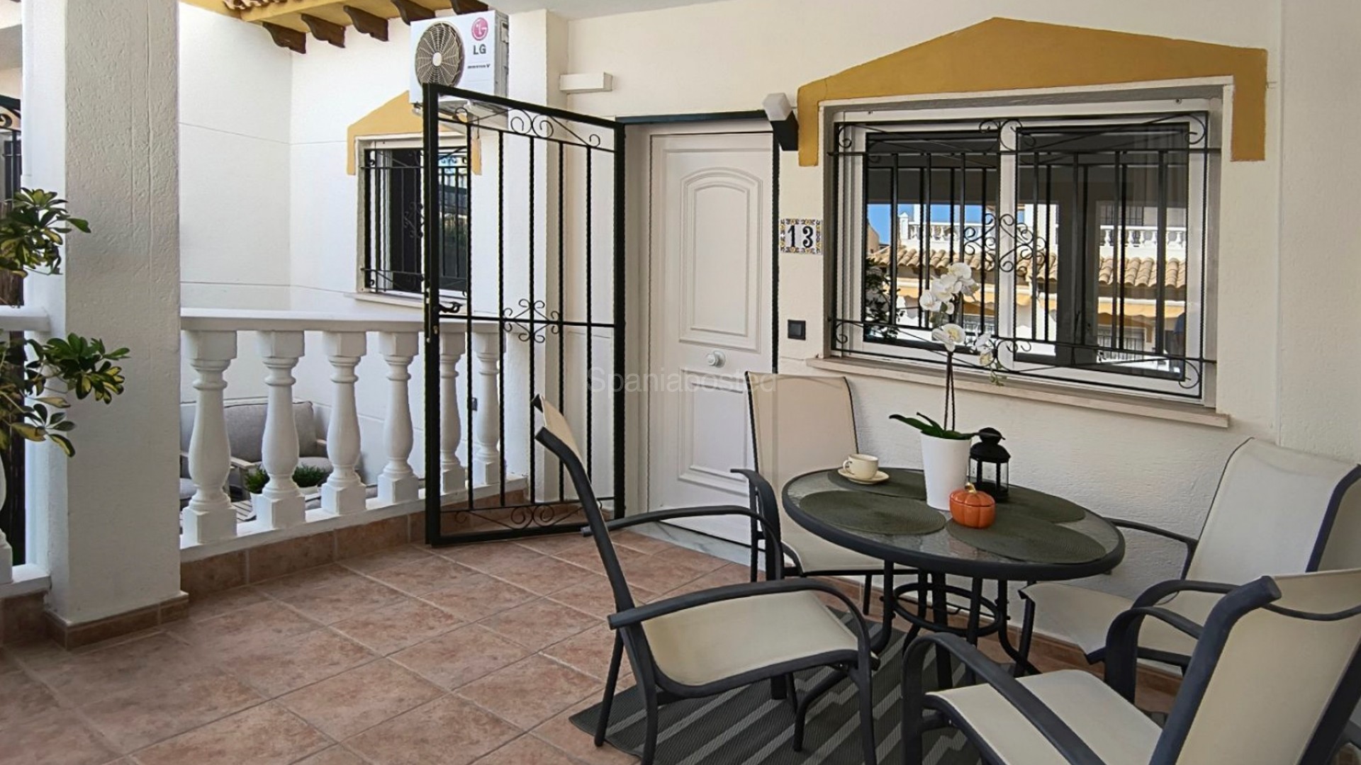 Resale - Townhouse -
Orihuela Costa