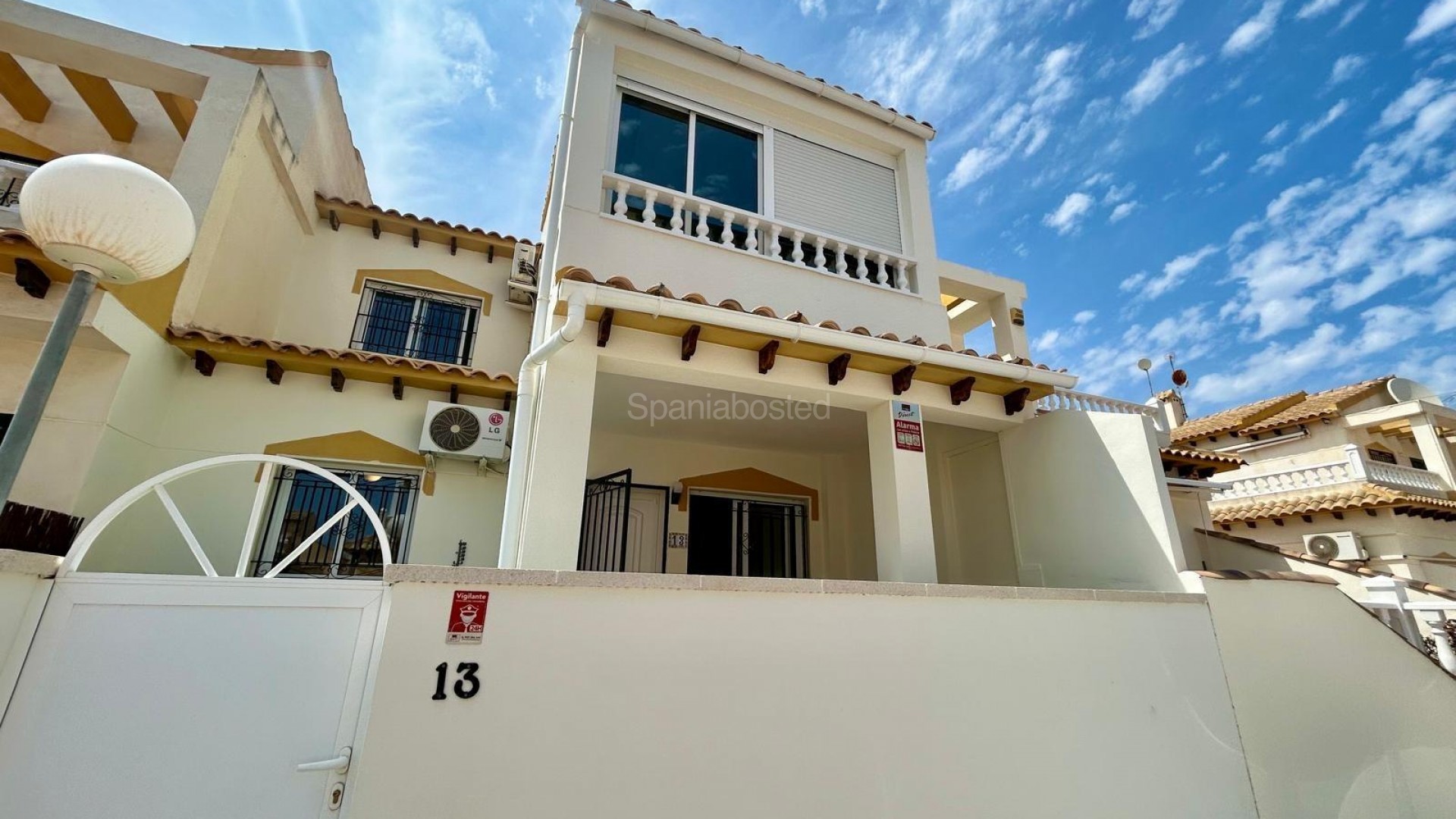 Resale - Townhouse -
Orihuela - Urbanización Perla del Mar