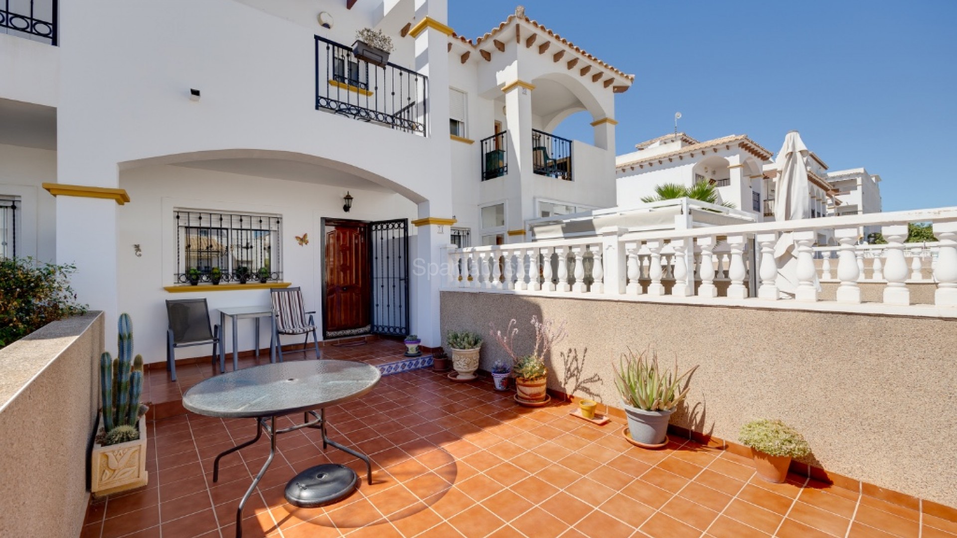 Resale - Townhouse -
Punta Prima
