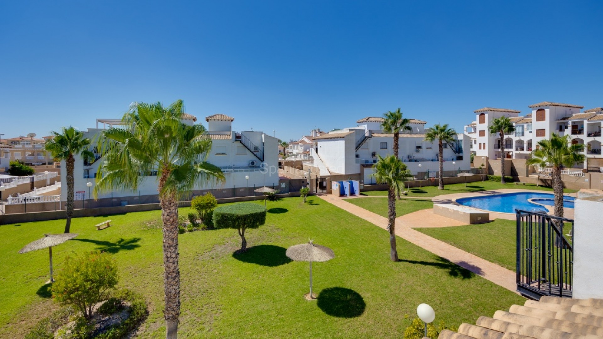 Resale - Townhouse -
Punta Prima