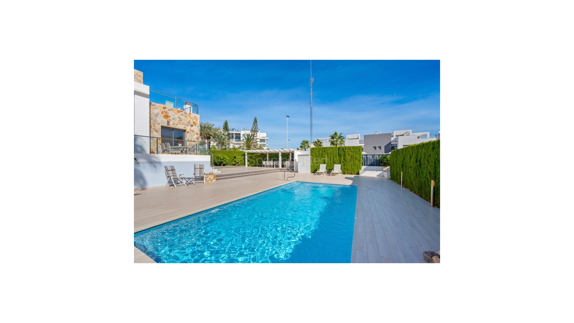 Resale - Townhouse -
Punta Prima