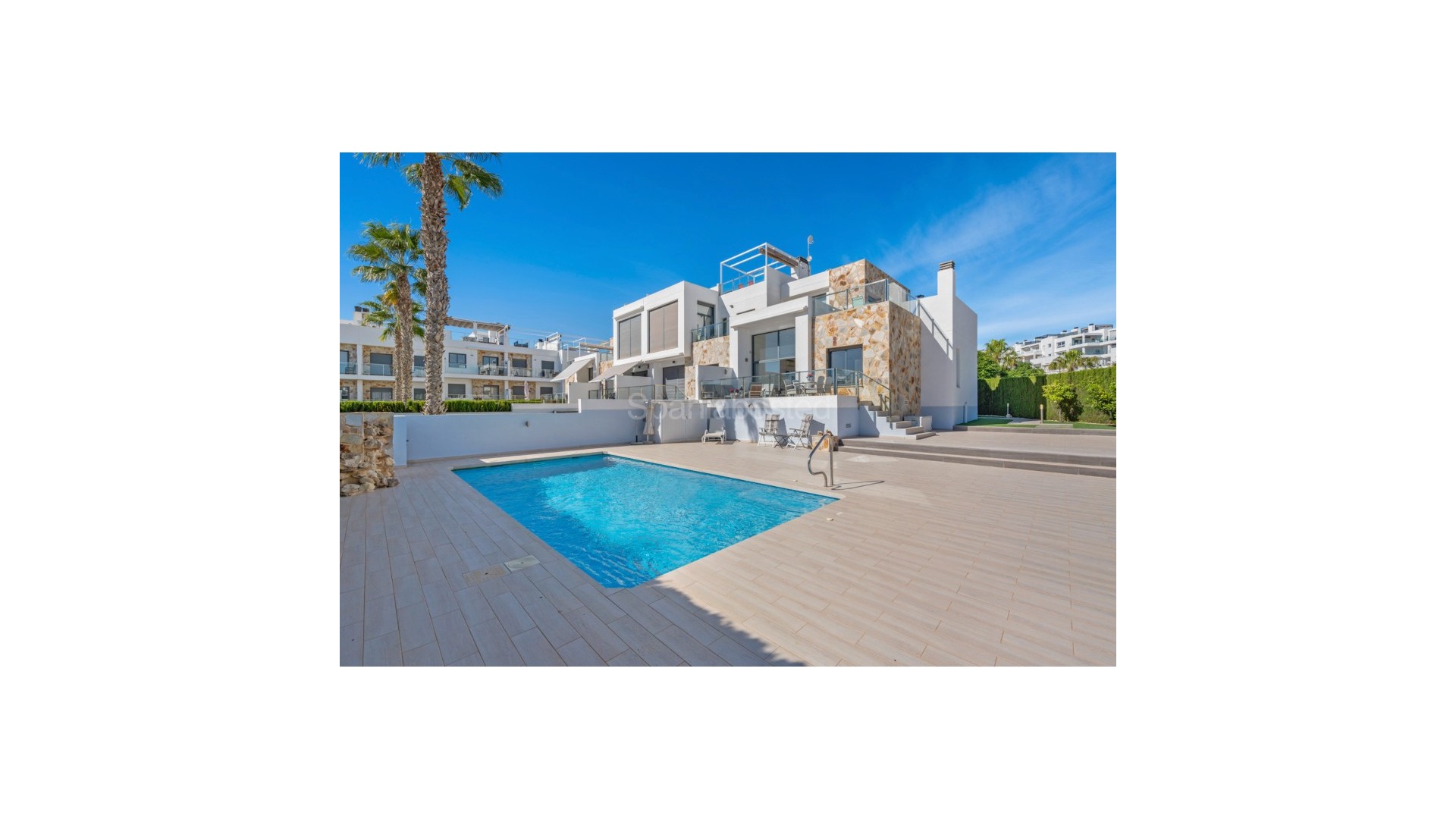 Resale - Townhouse -
Punta Prima