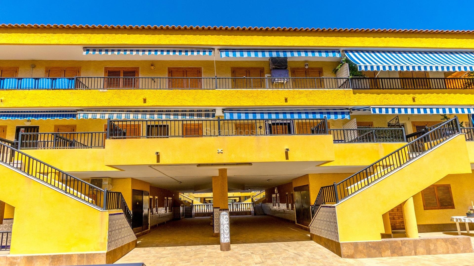 Resale - Townhouse -
Torrevieja - La Mata