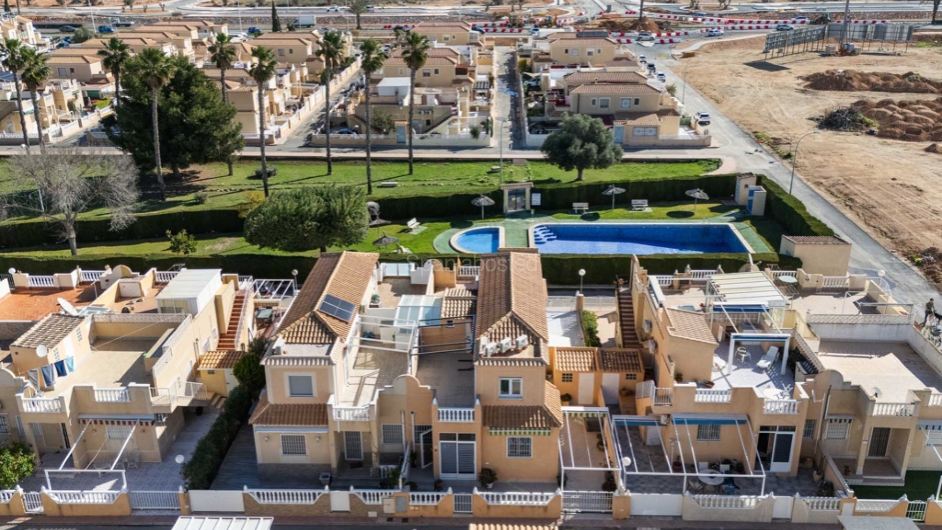 Resale - Townhouse -
Torrevieja