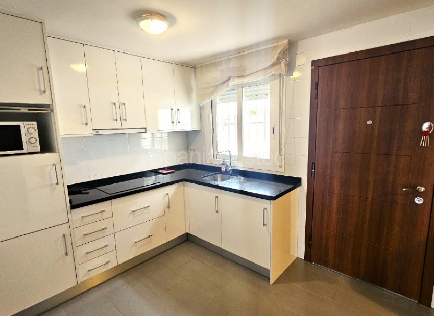 Resale - Townhouse -
Torrevieja