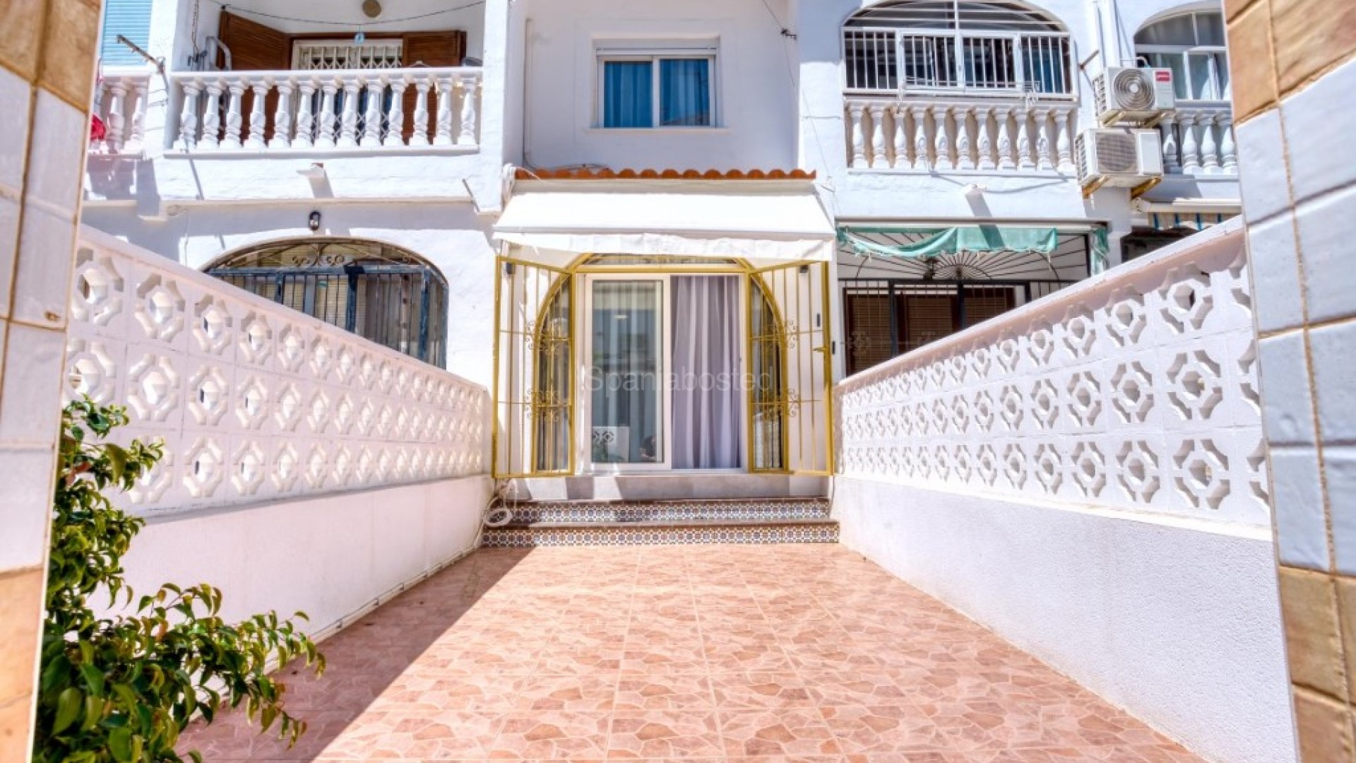 Resale - Townhouse -
Torrevieja