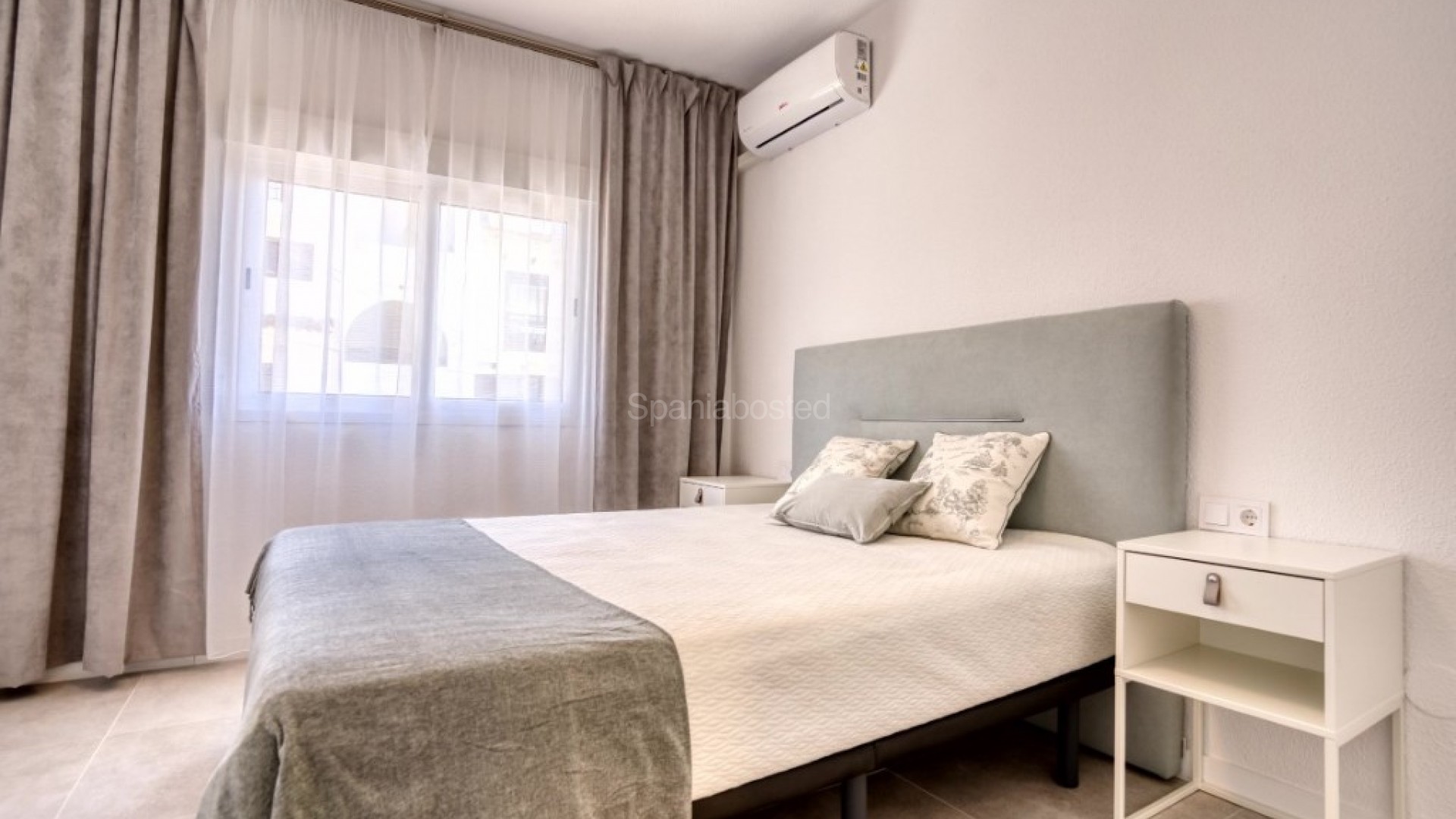 Resale - Townhouse -
Torrevieja