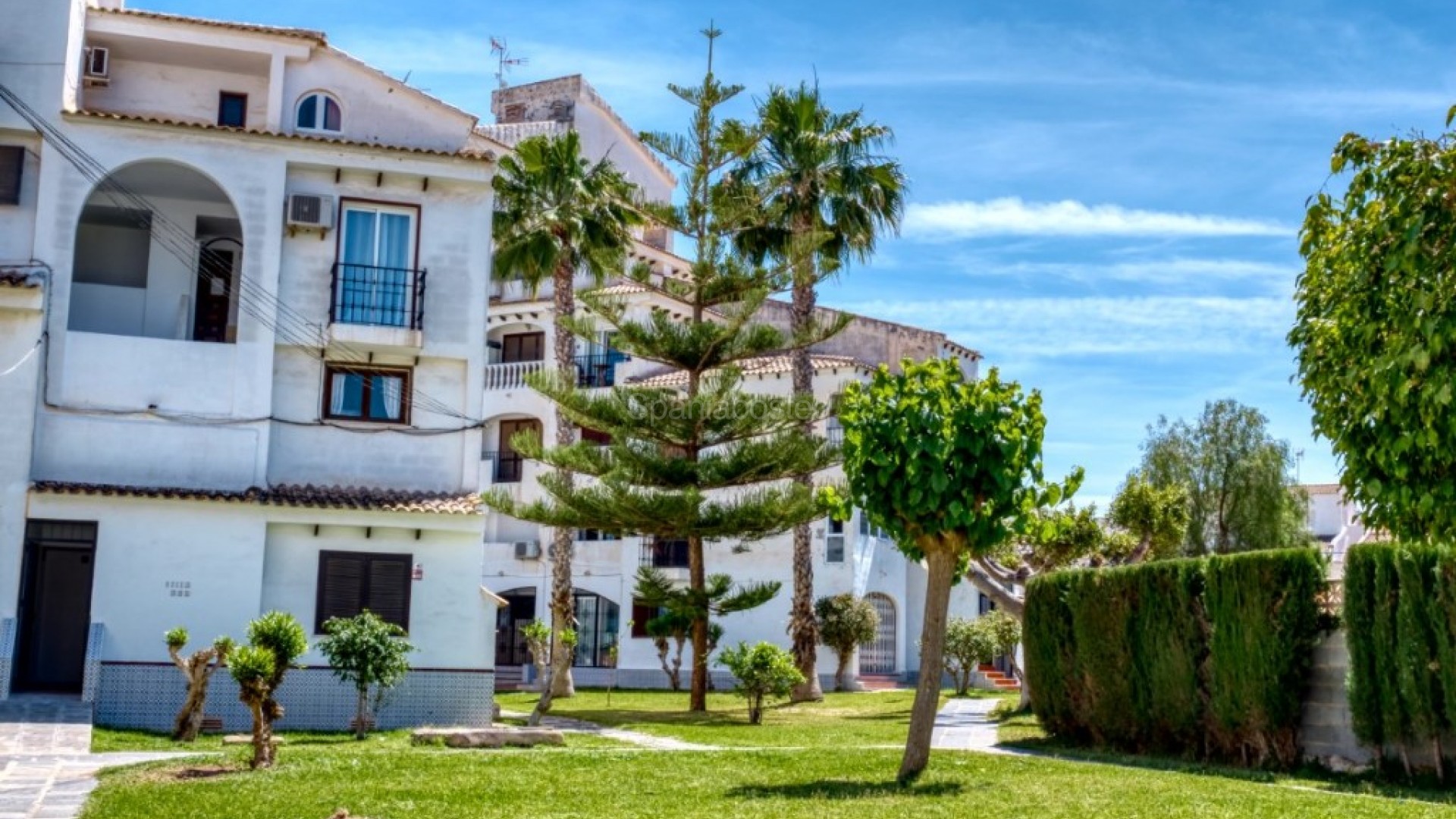 Resale - Townhouse -
Torrevieja