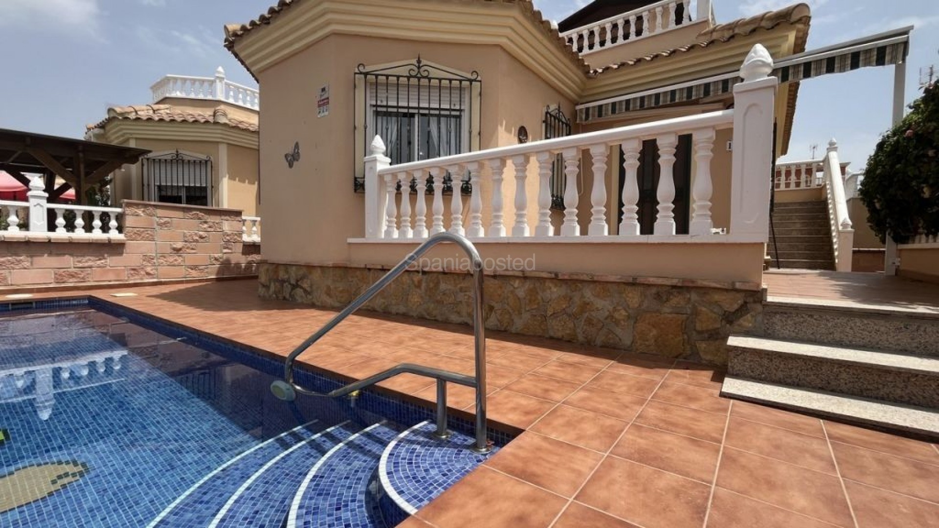 Resale - Vila -
Almoradí