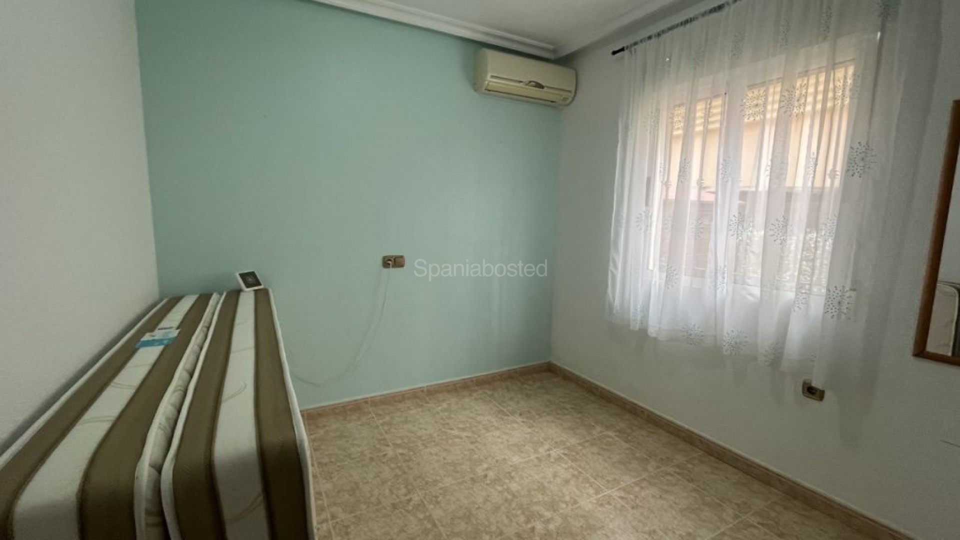 Resale - Vila -
Almoradí