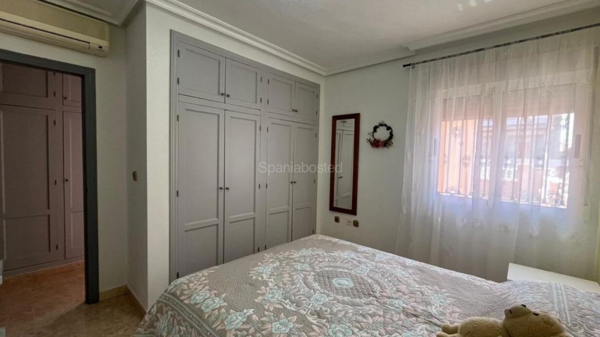 Resale - Vila -
Almoradí