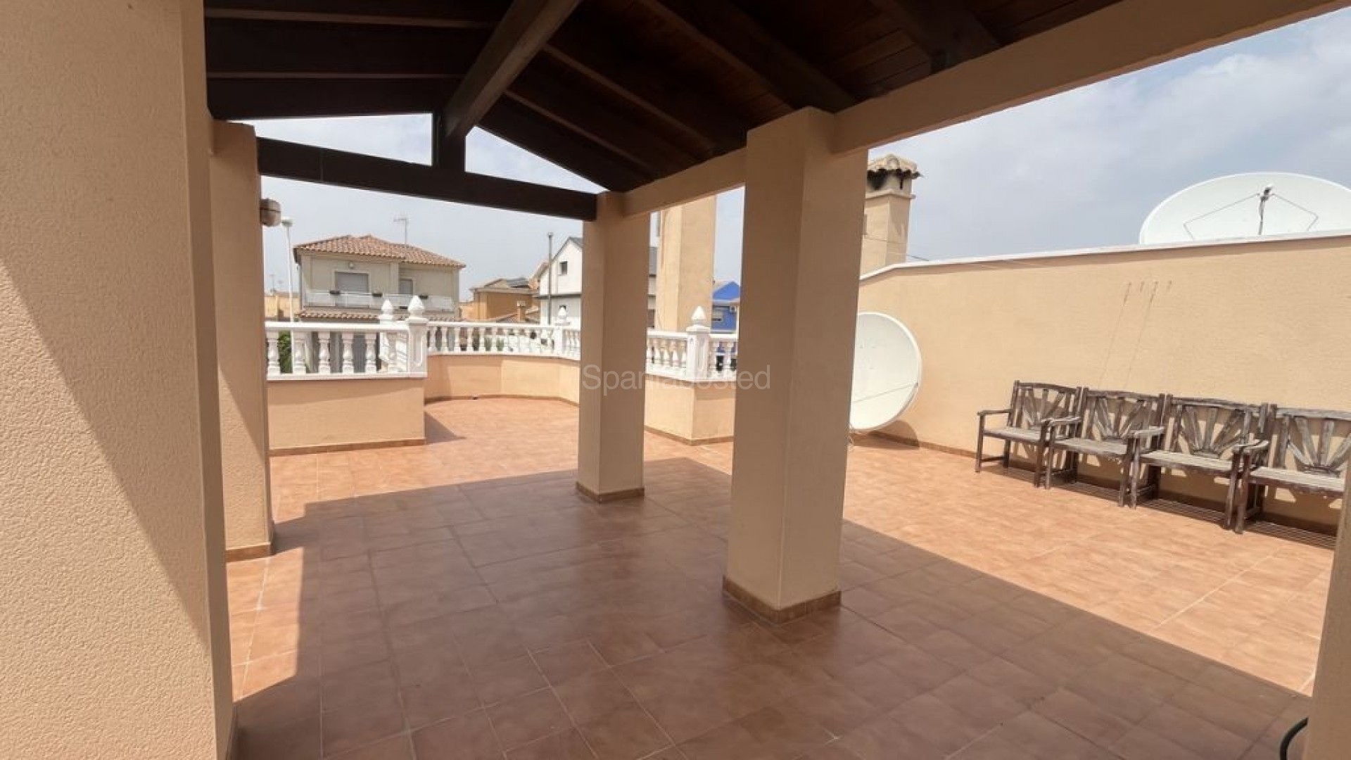 Resale - Vila -
Almoradí