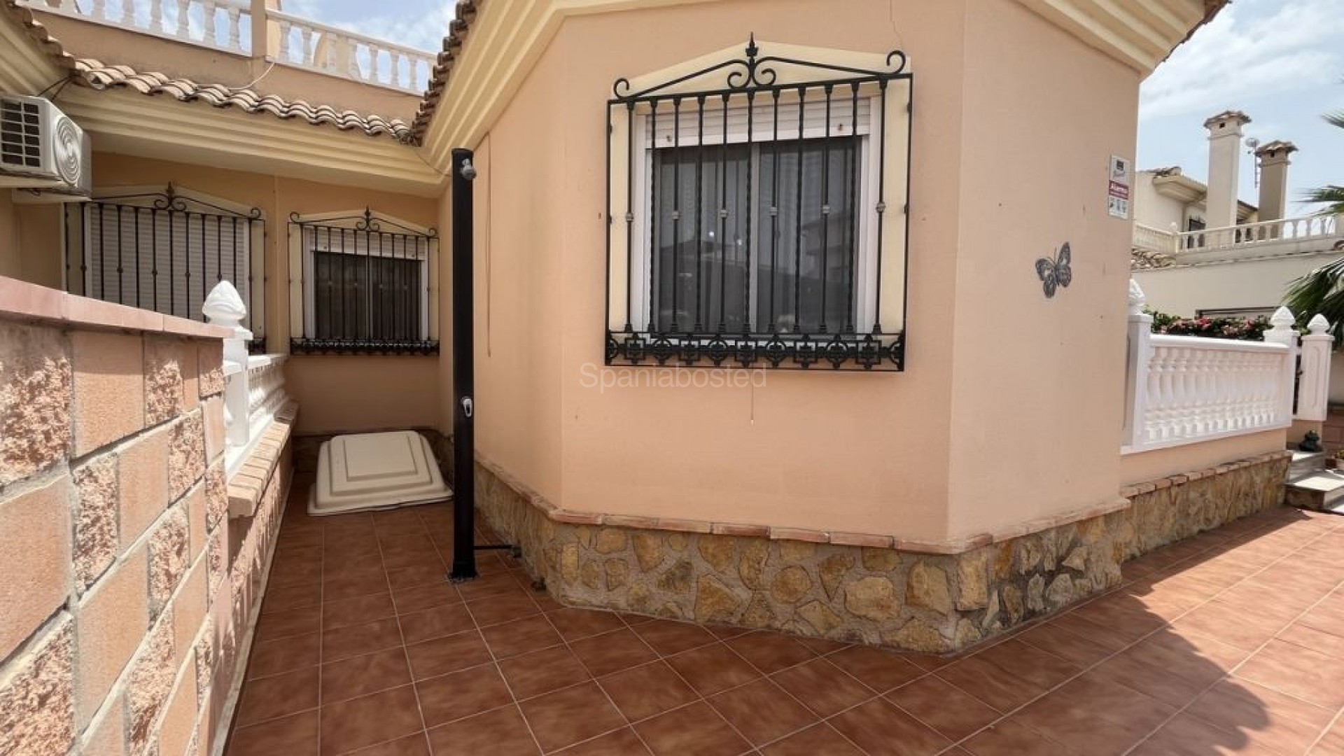 Resale - Vila -
Almoradí